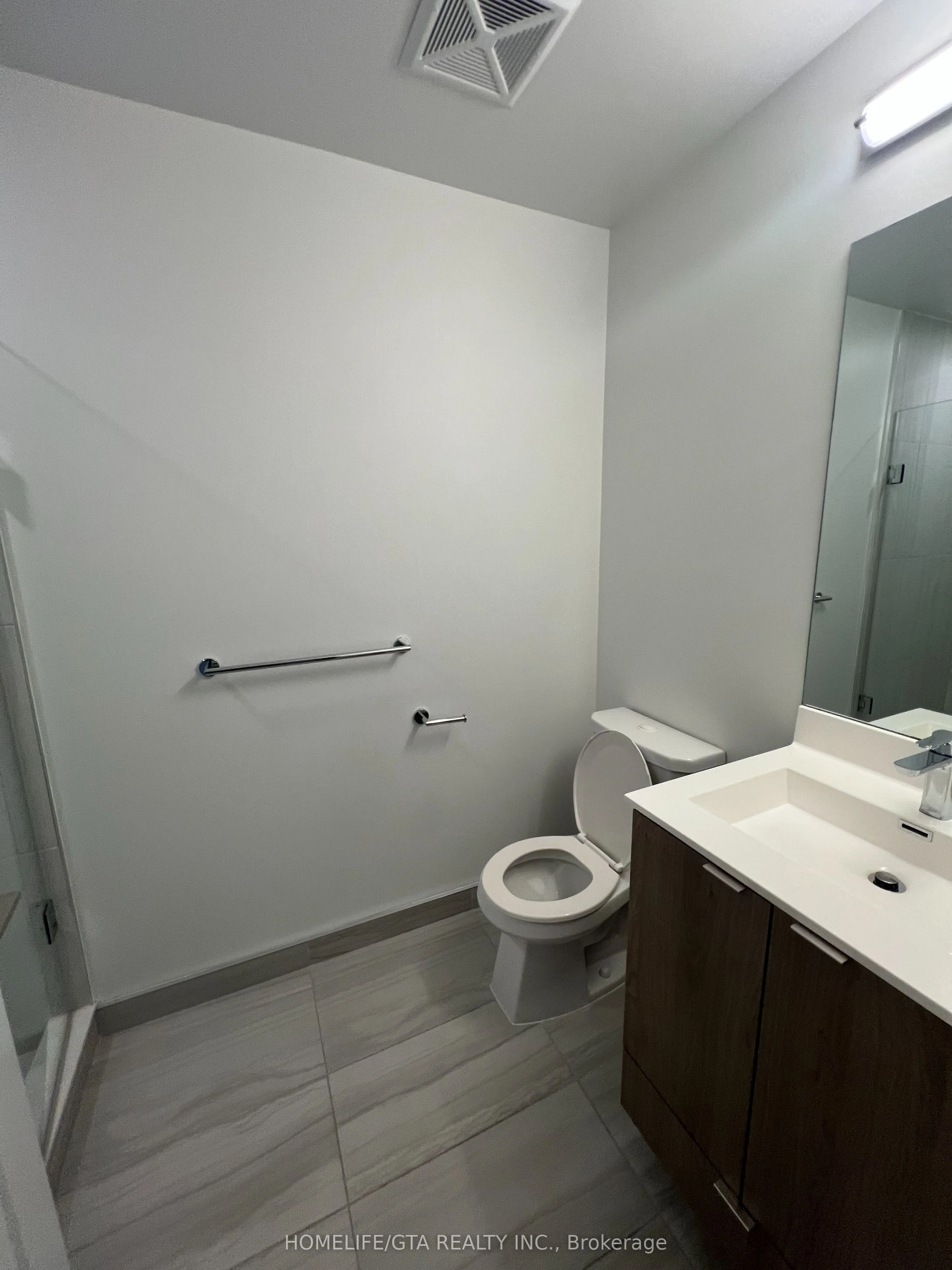 225 Village Green Square, #307