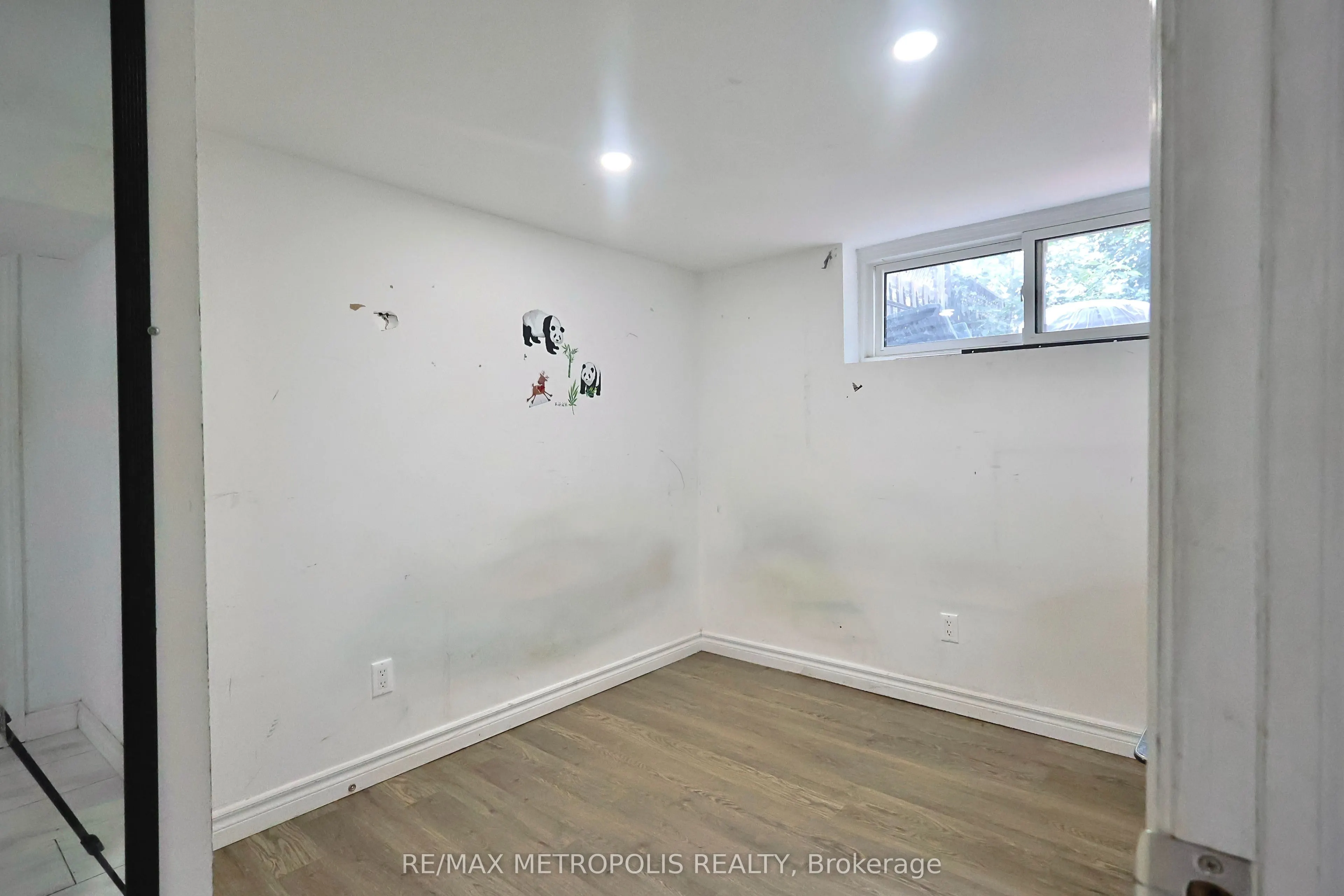 538 Bellamy Road N, #BSMT