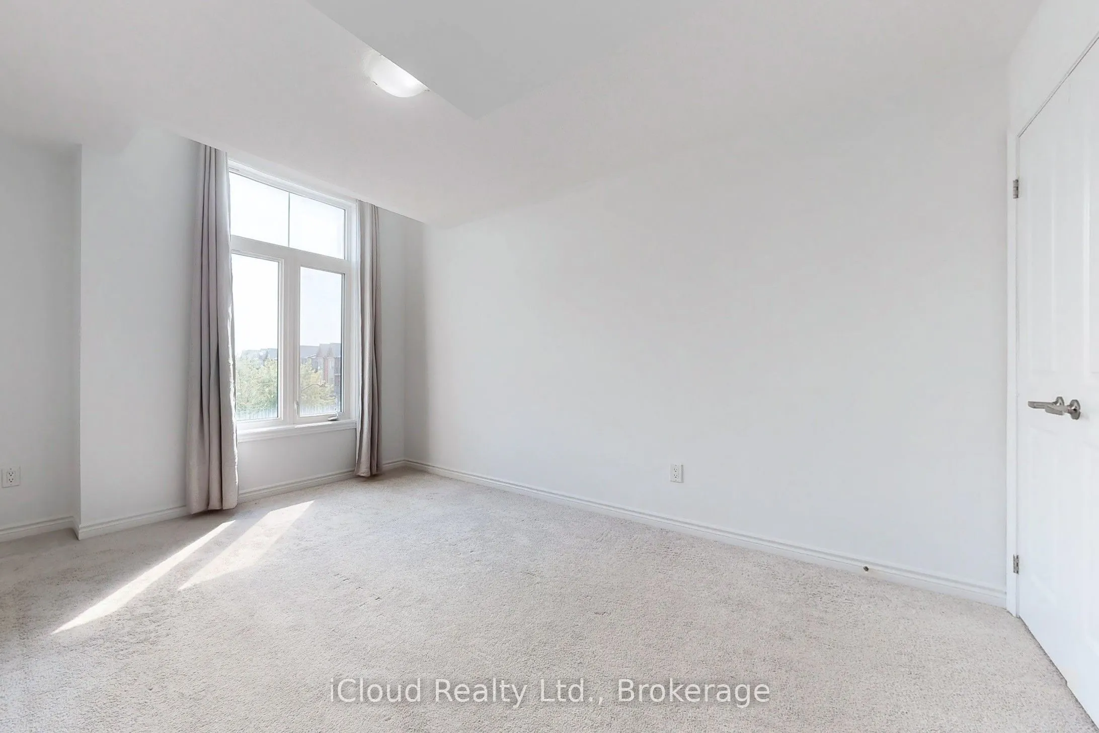 2730 William Jackson Drive, #8