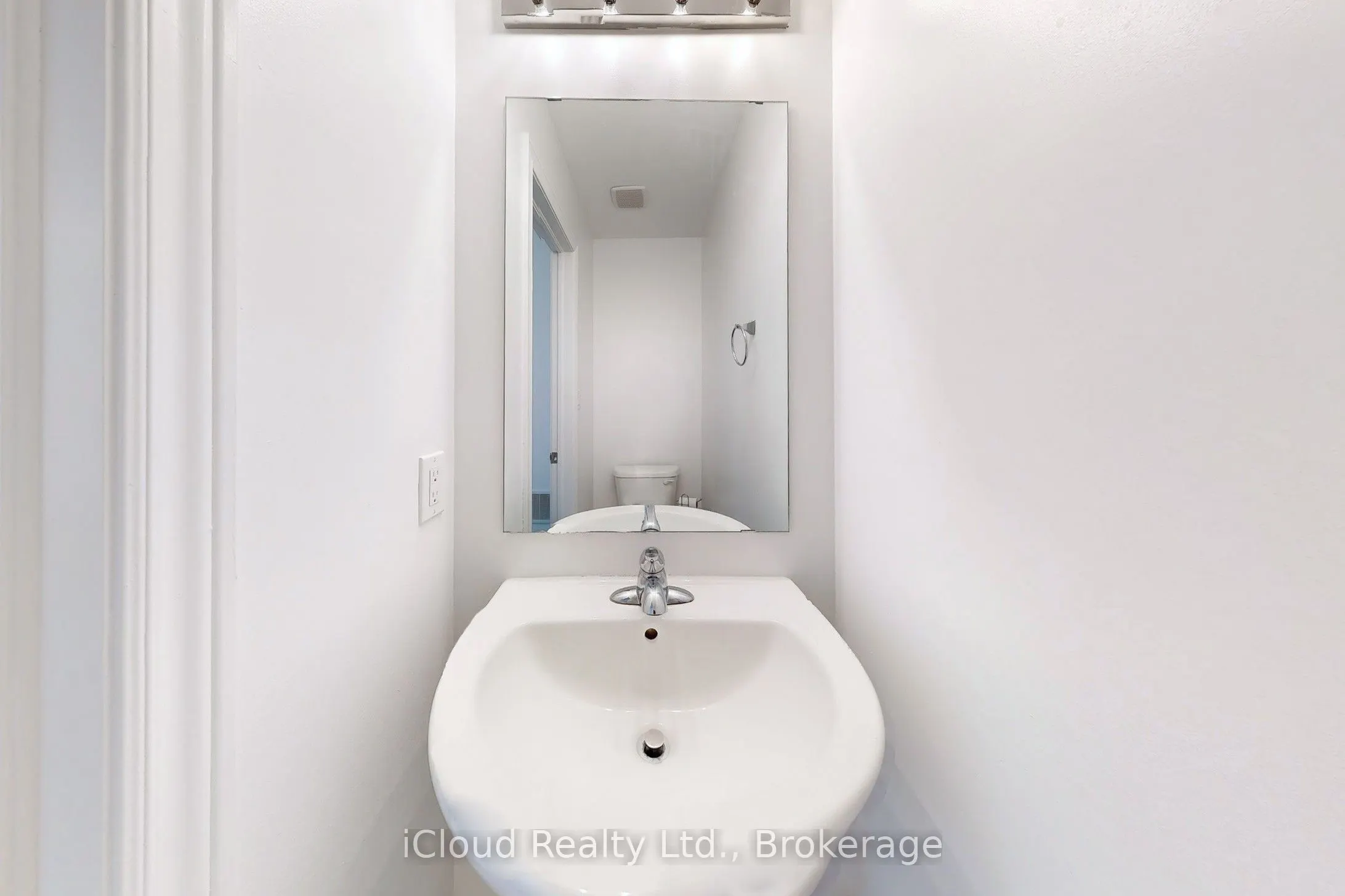 2730 William Jackson Drive, #8