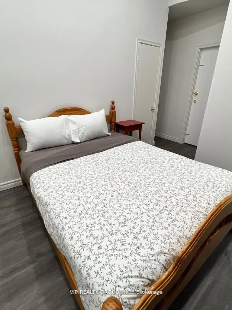 2626 Eglinton Avenue E, #unit 3