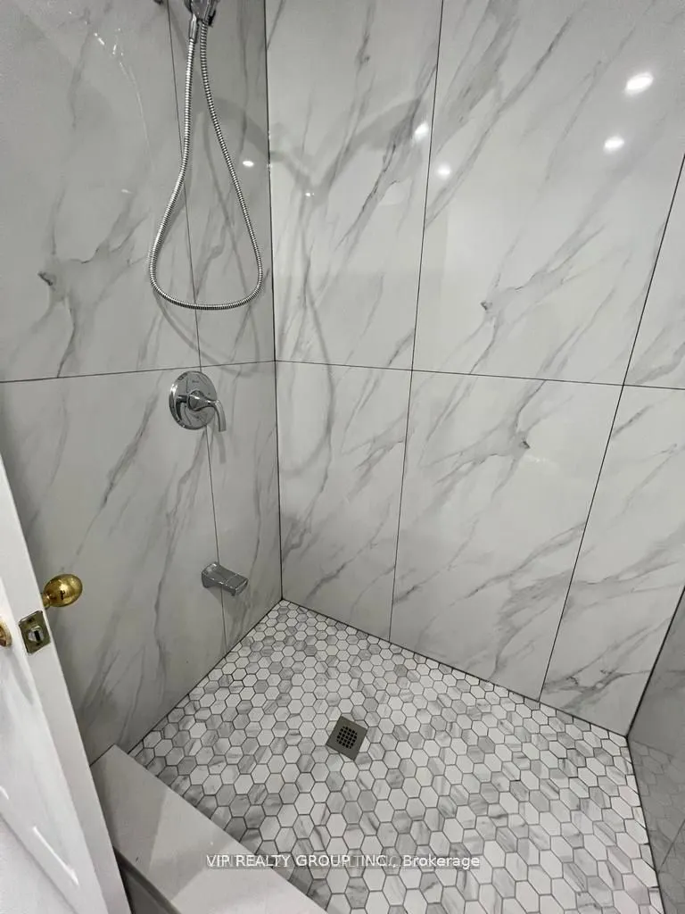 2626 Eglinton Avenue E, #unit 3