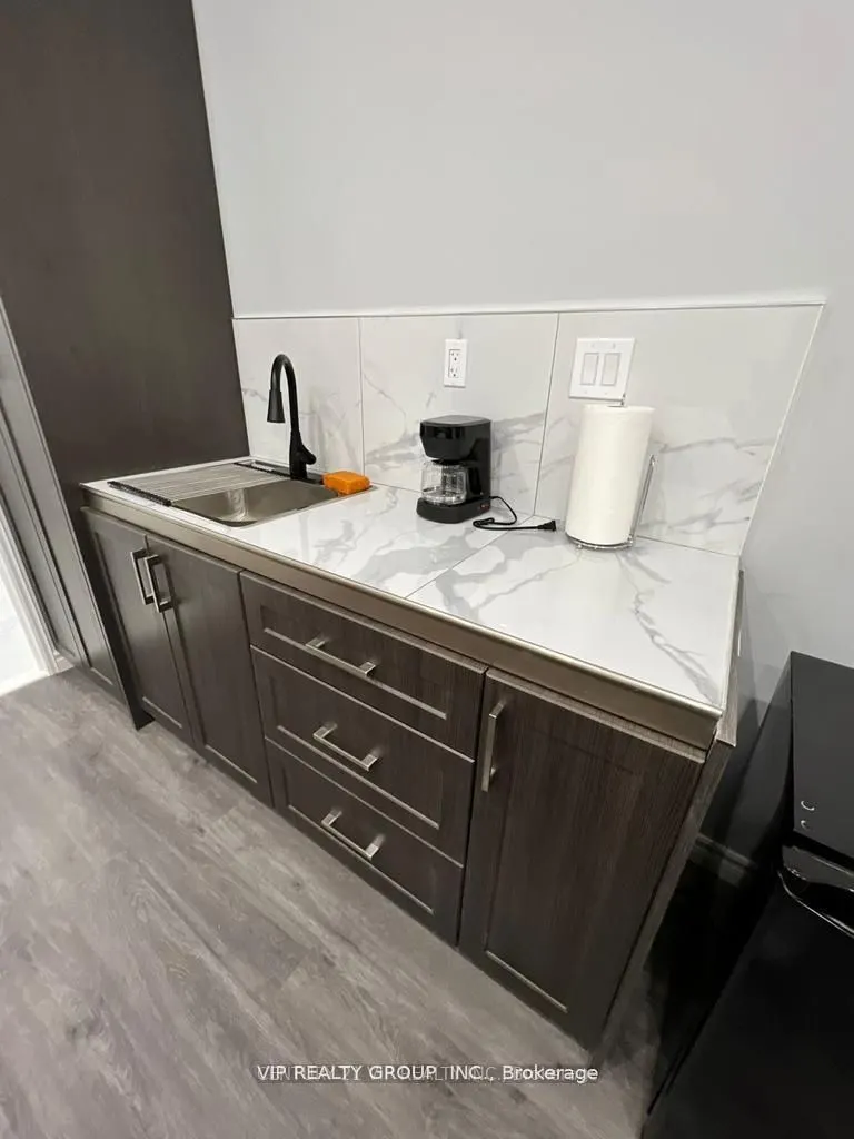 2626 Eglinton Avenue E, #unit 3