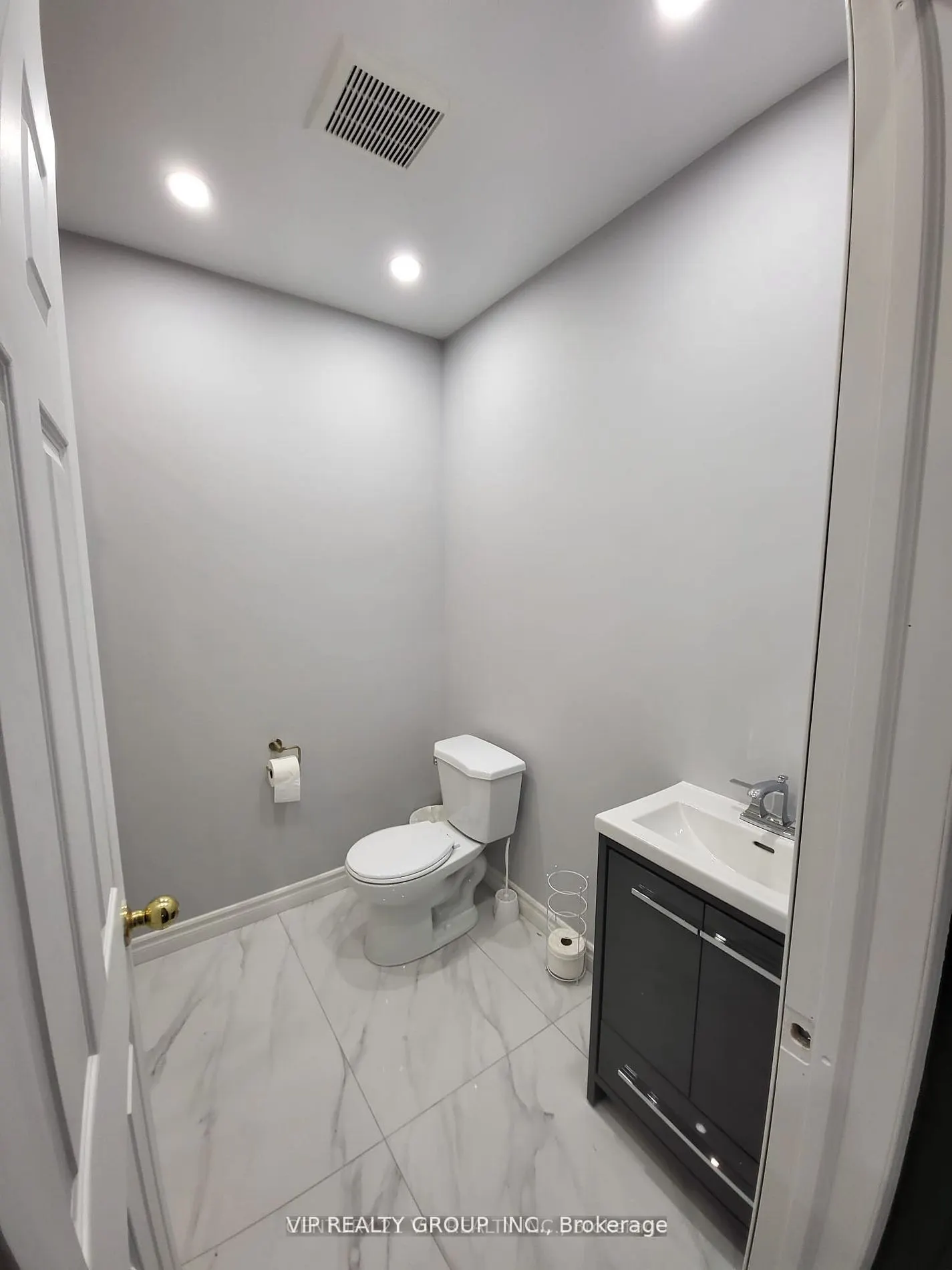2626 Eglinton Avenue E, #unit 3