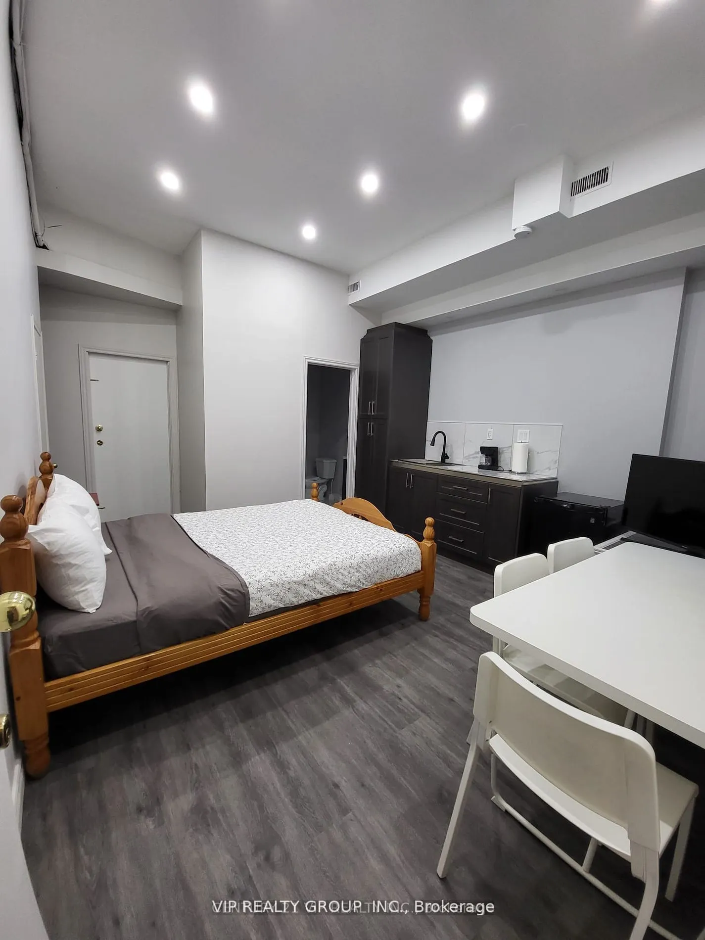 2626 Eglinton Avenue E, #unit 3