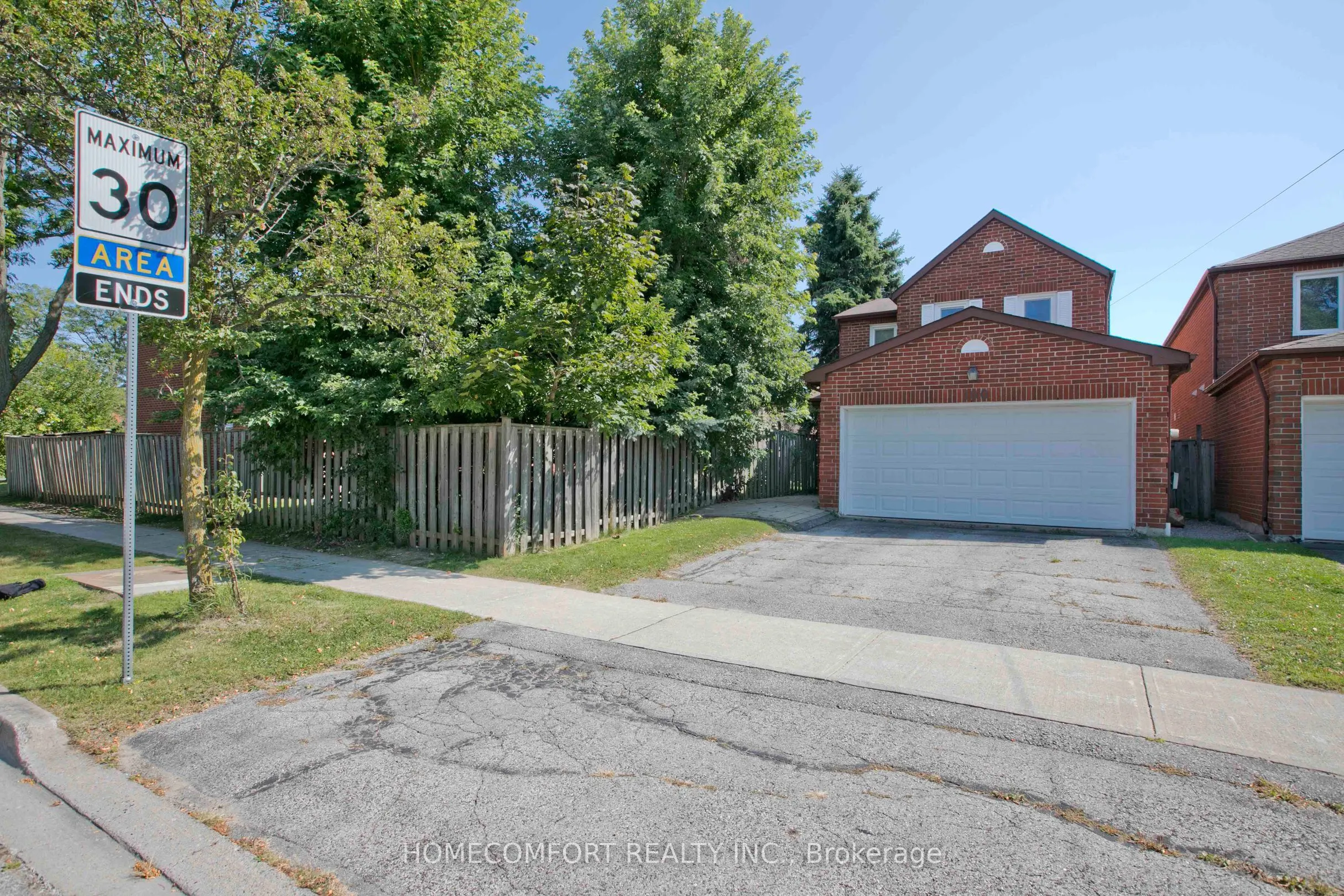 100 Nettlecreek Crescent