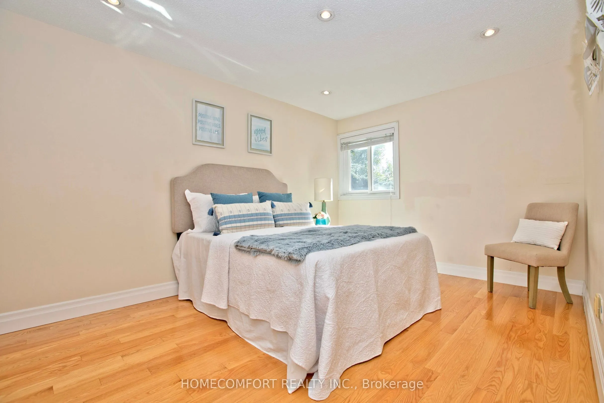 100 Nettlecreek Crescent