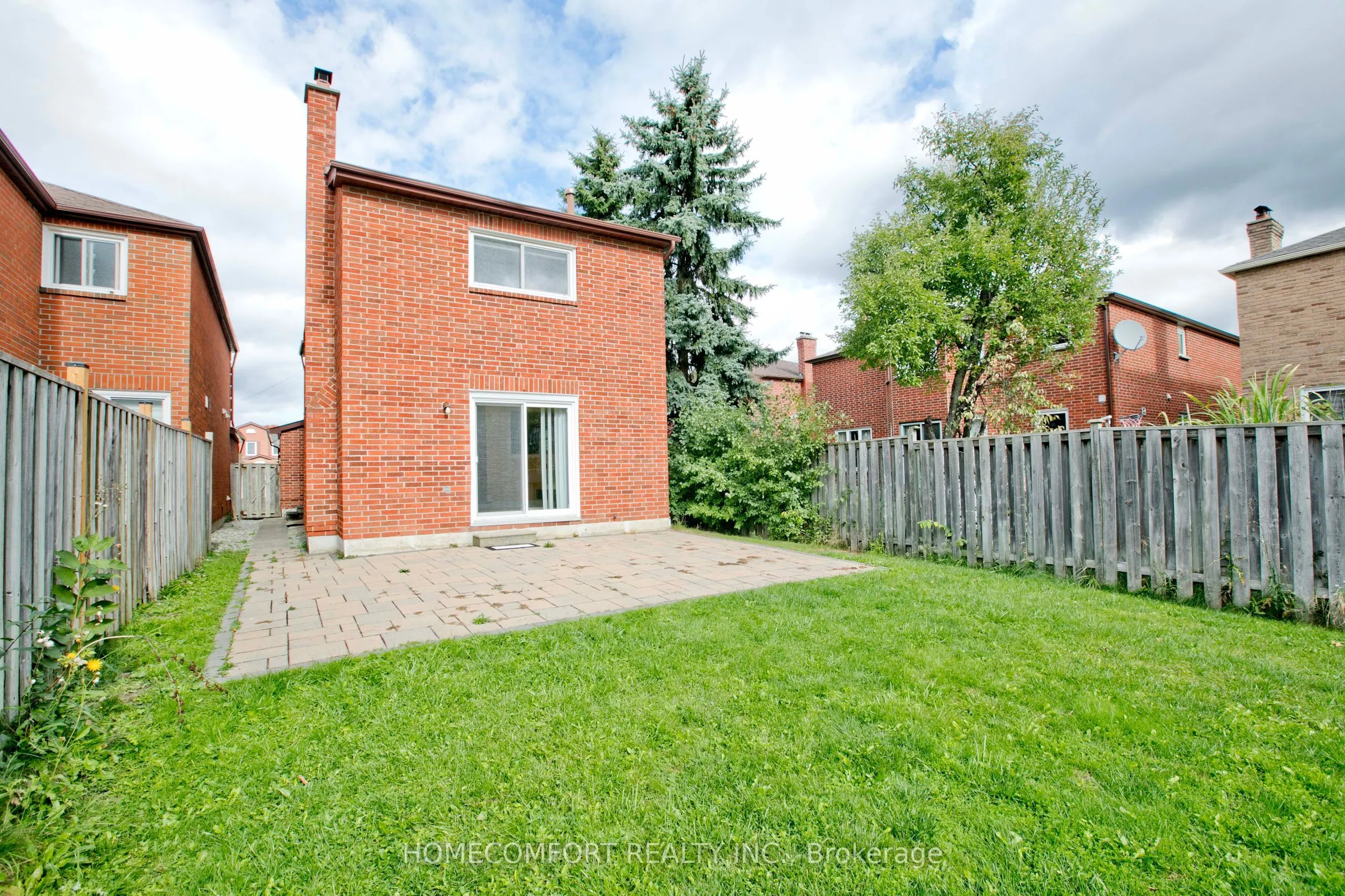 100 Nettlecreek Crescent