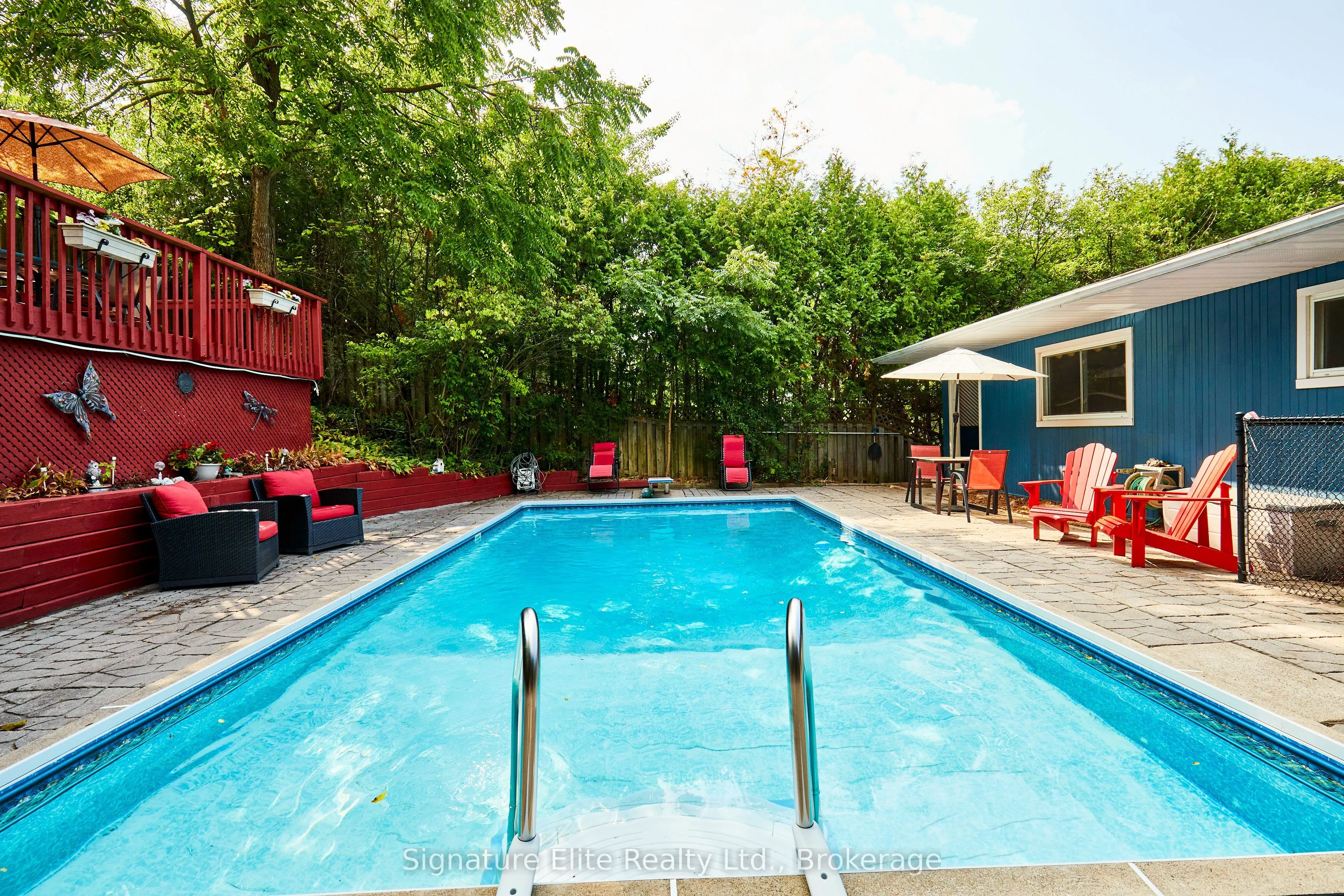 121 Meadow Crescent