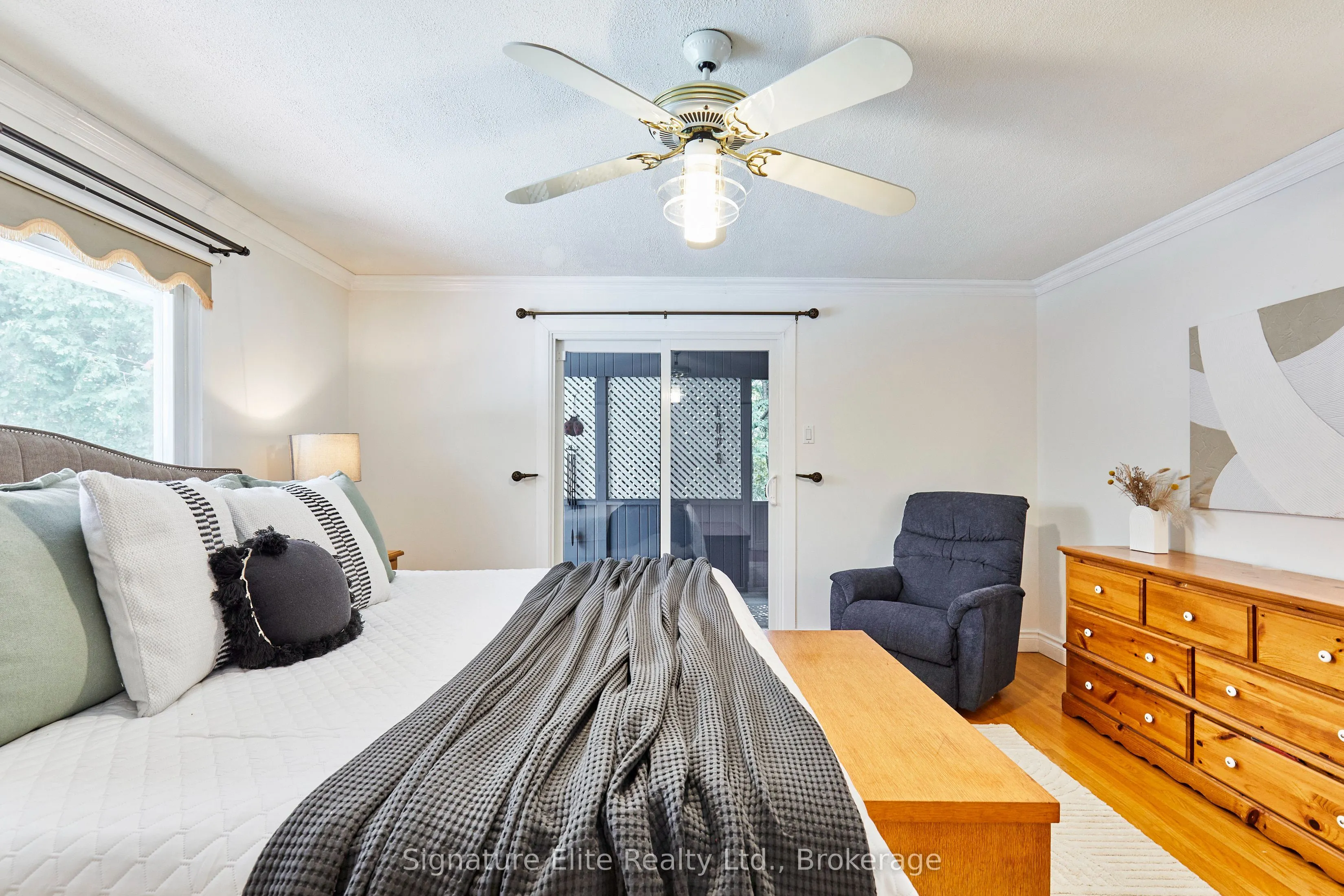 121 Meadow Crescent