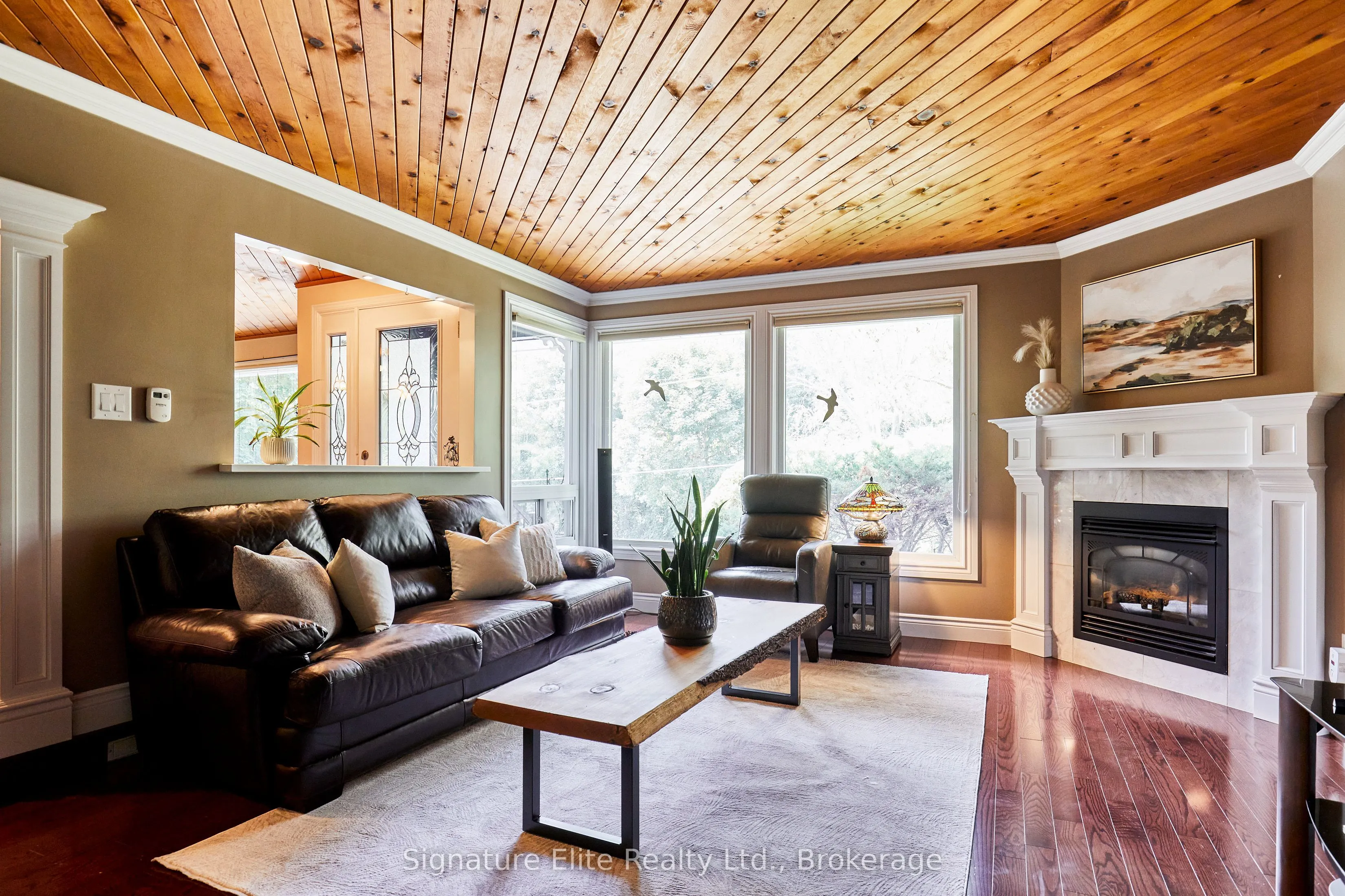 121 Meadow Crescent
