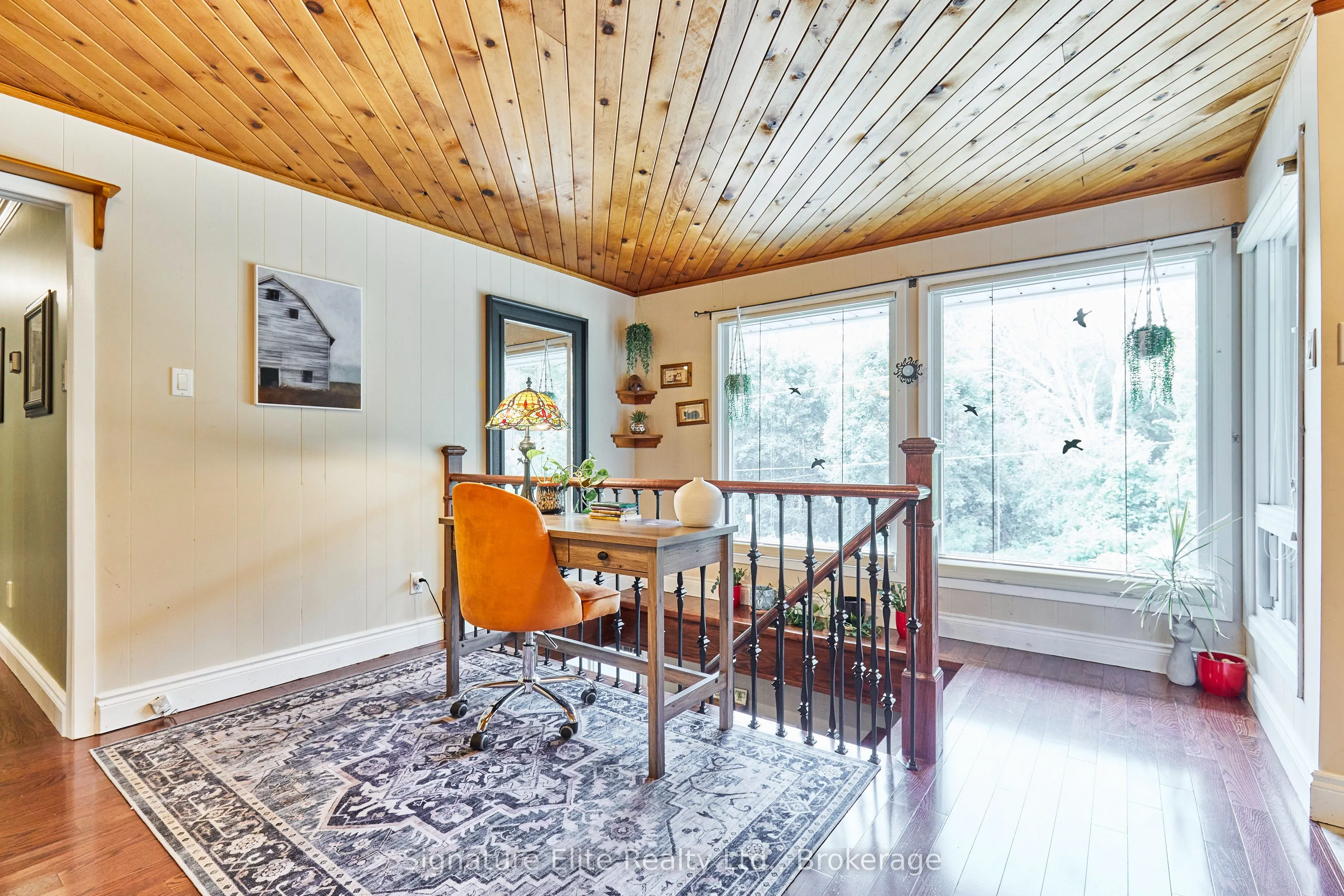 121 Meadow Crescent