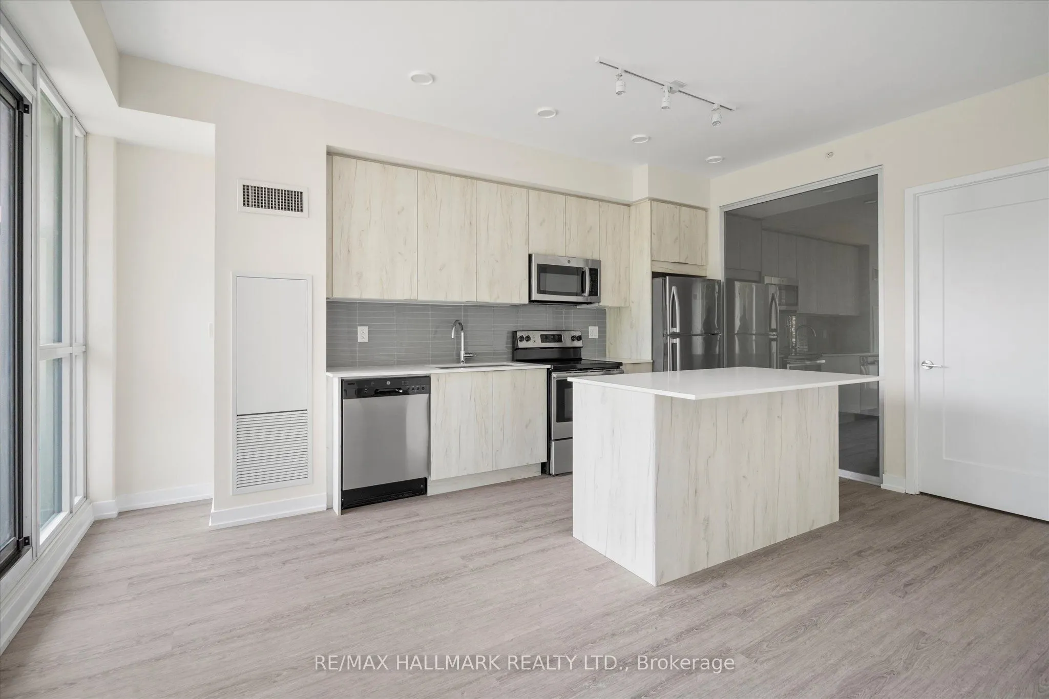 1350 Kingston Road, #310