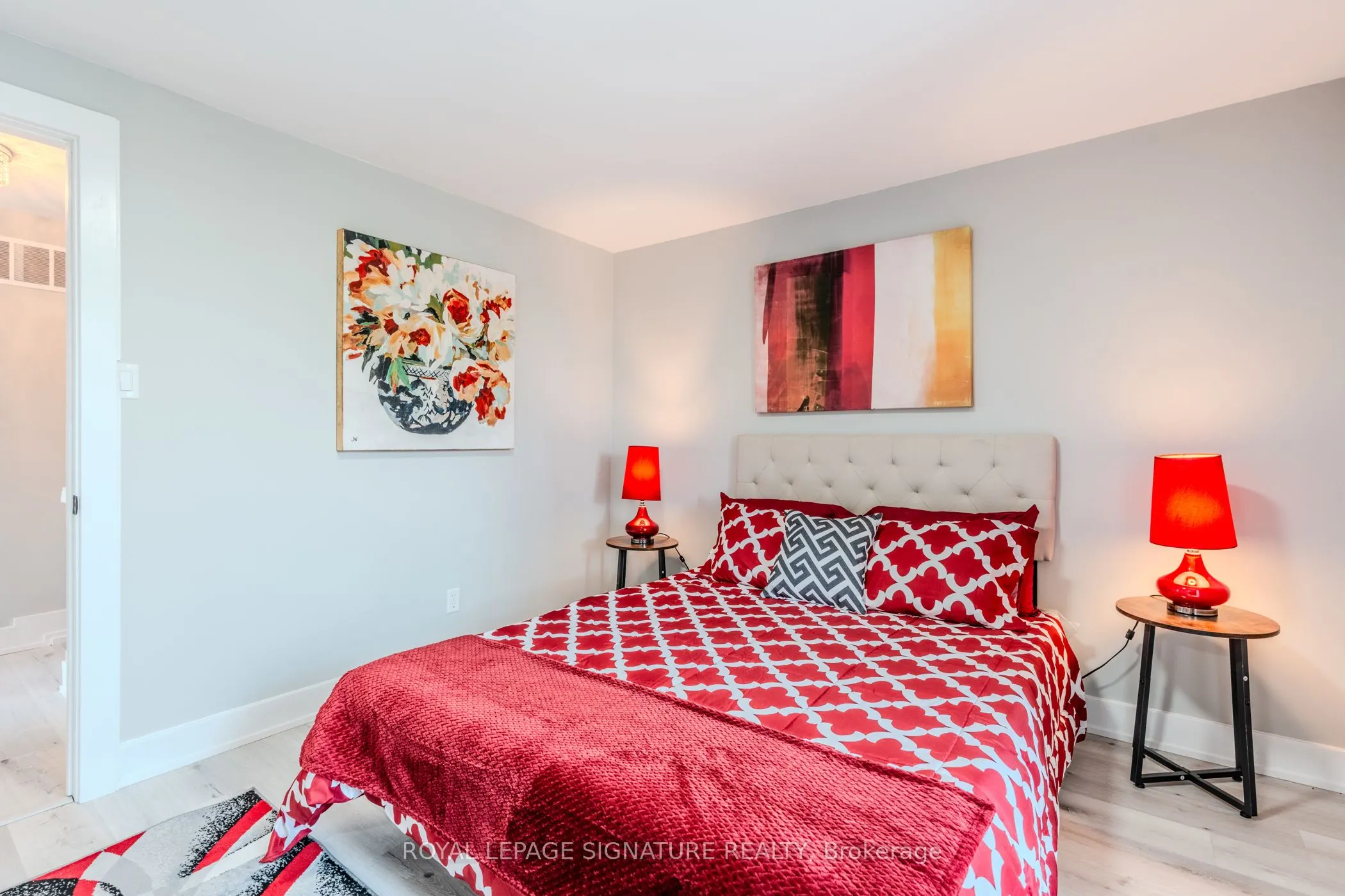 10 Grassmere Court