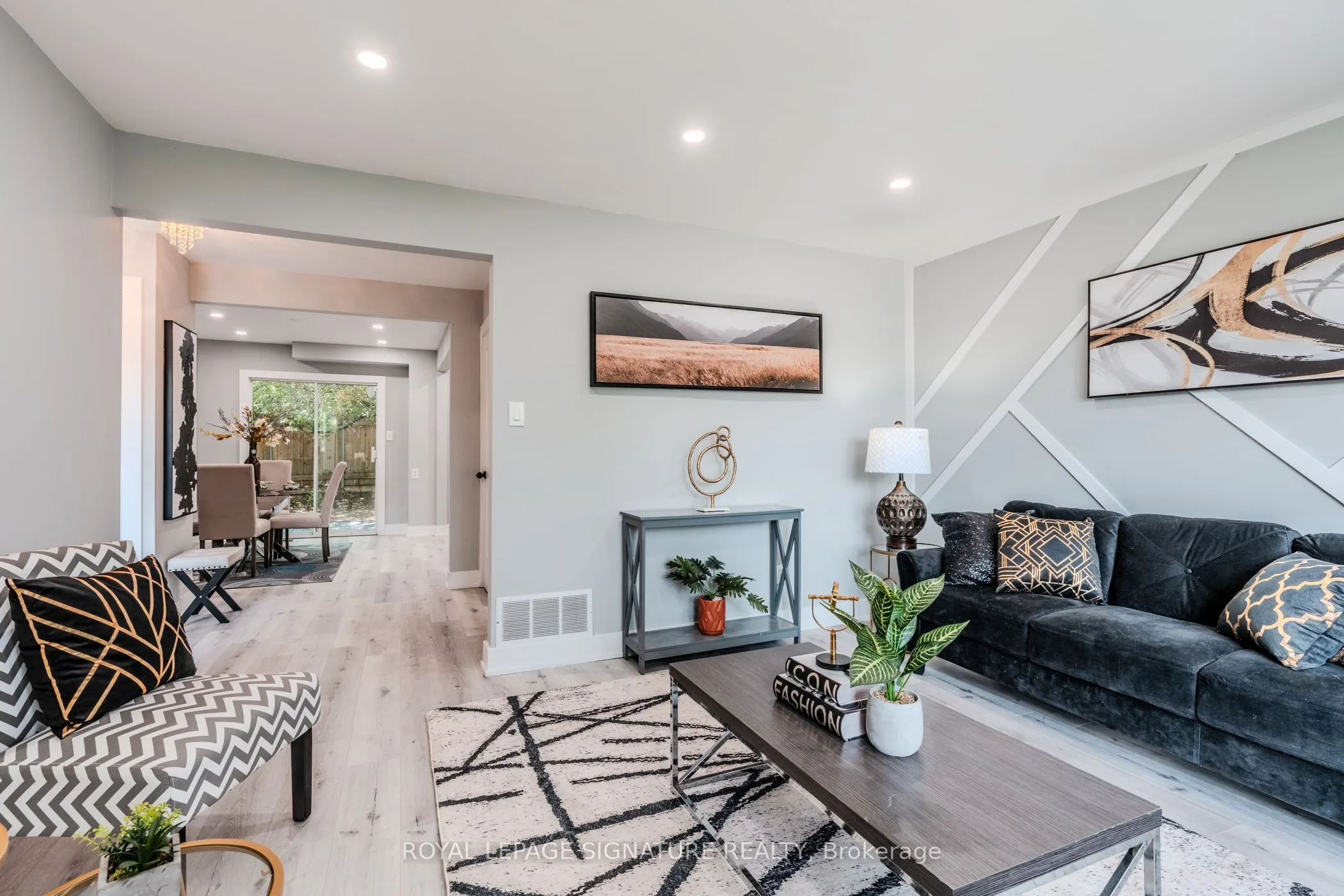 10 Grassmere Court