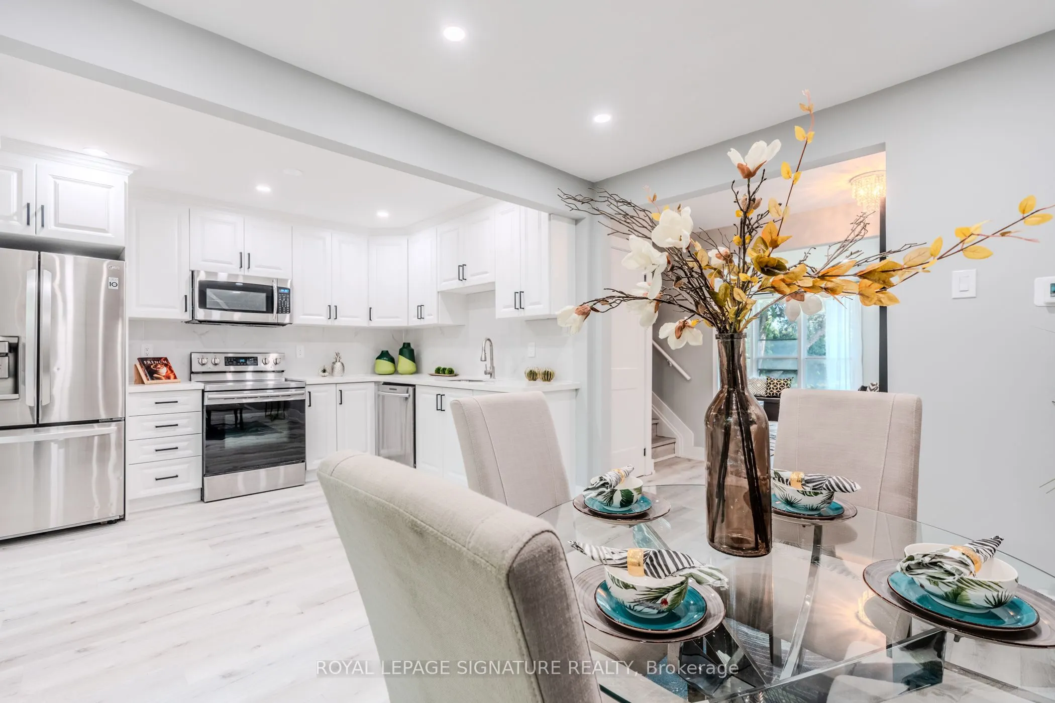 10 Grassmere Court
