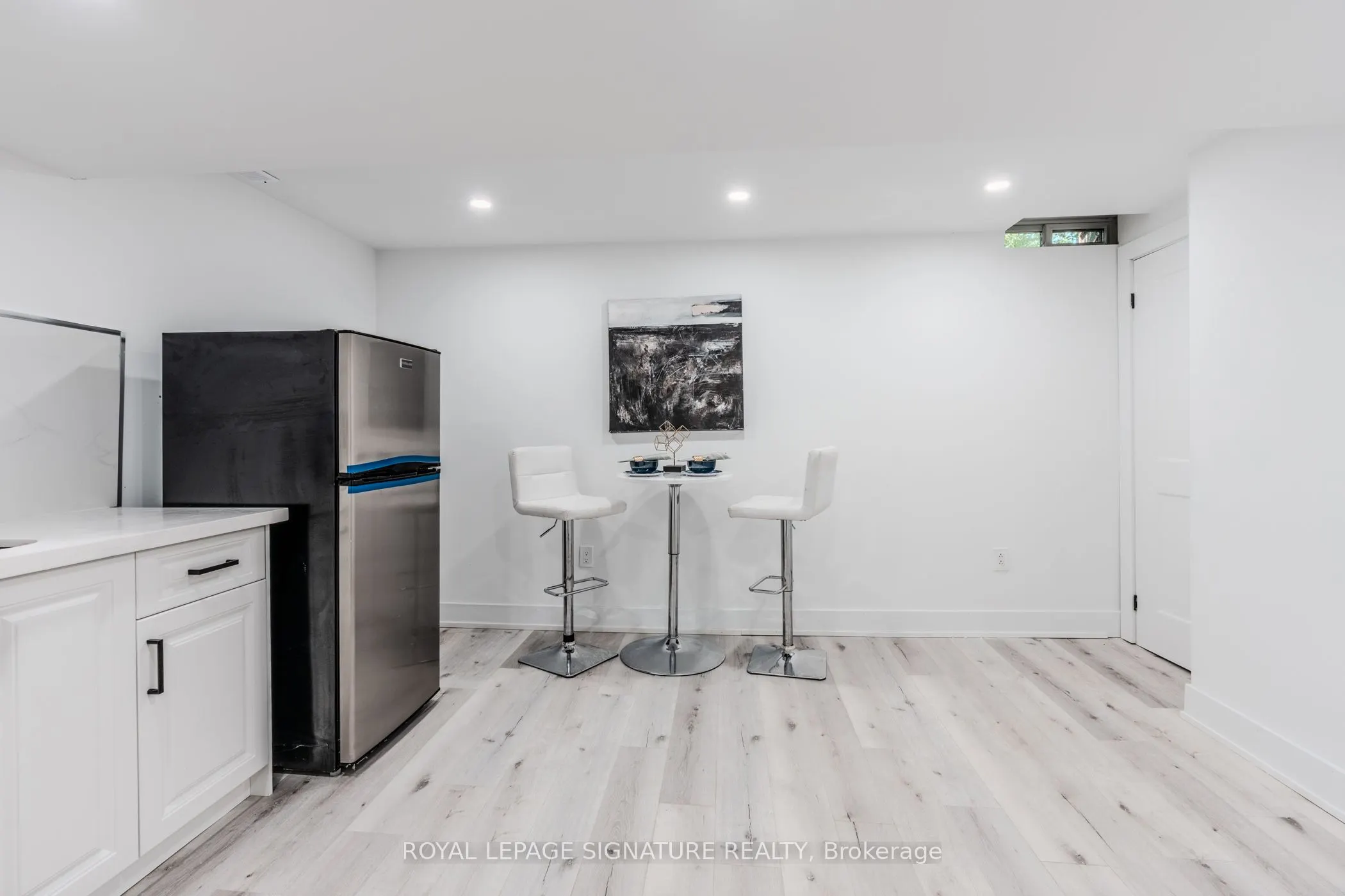 10 Grassmere Court