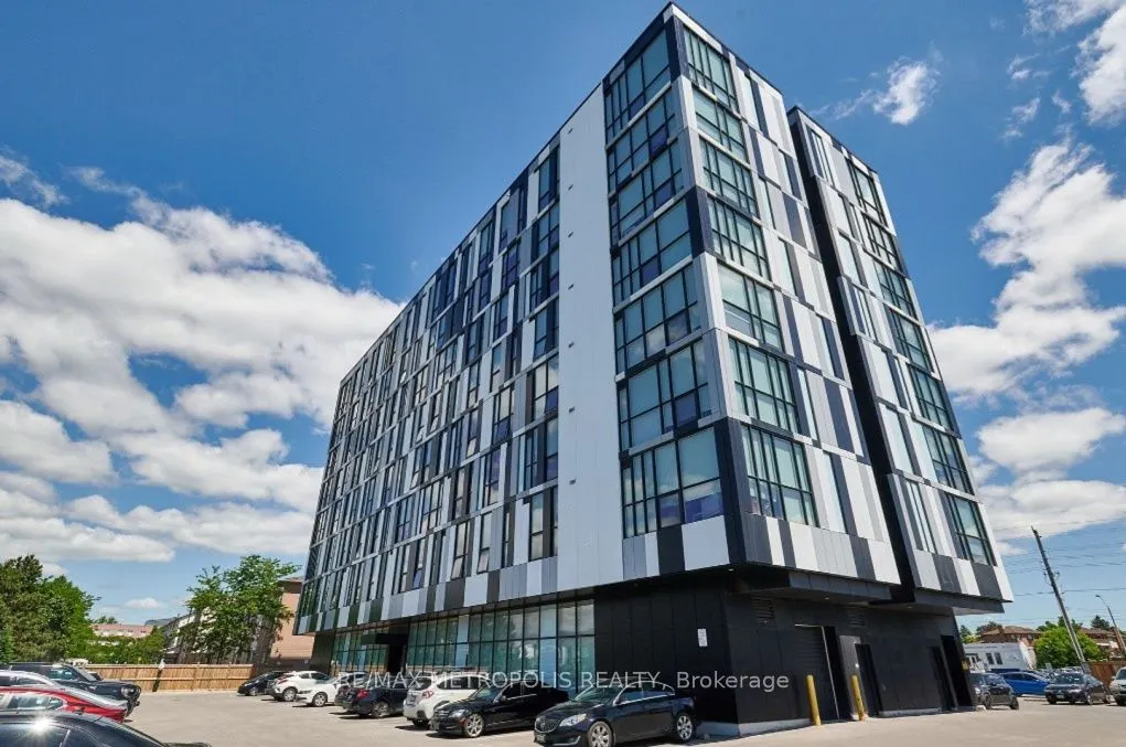 1900 Simcoe Street N, #413
