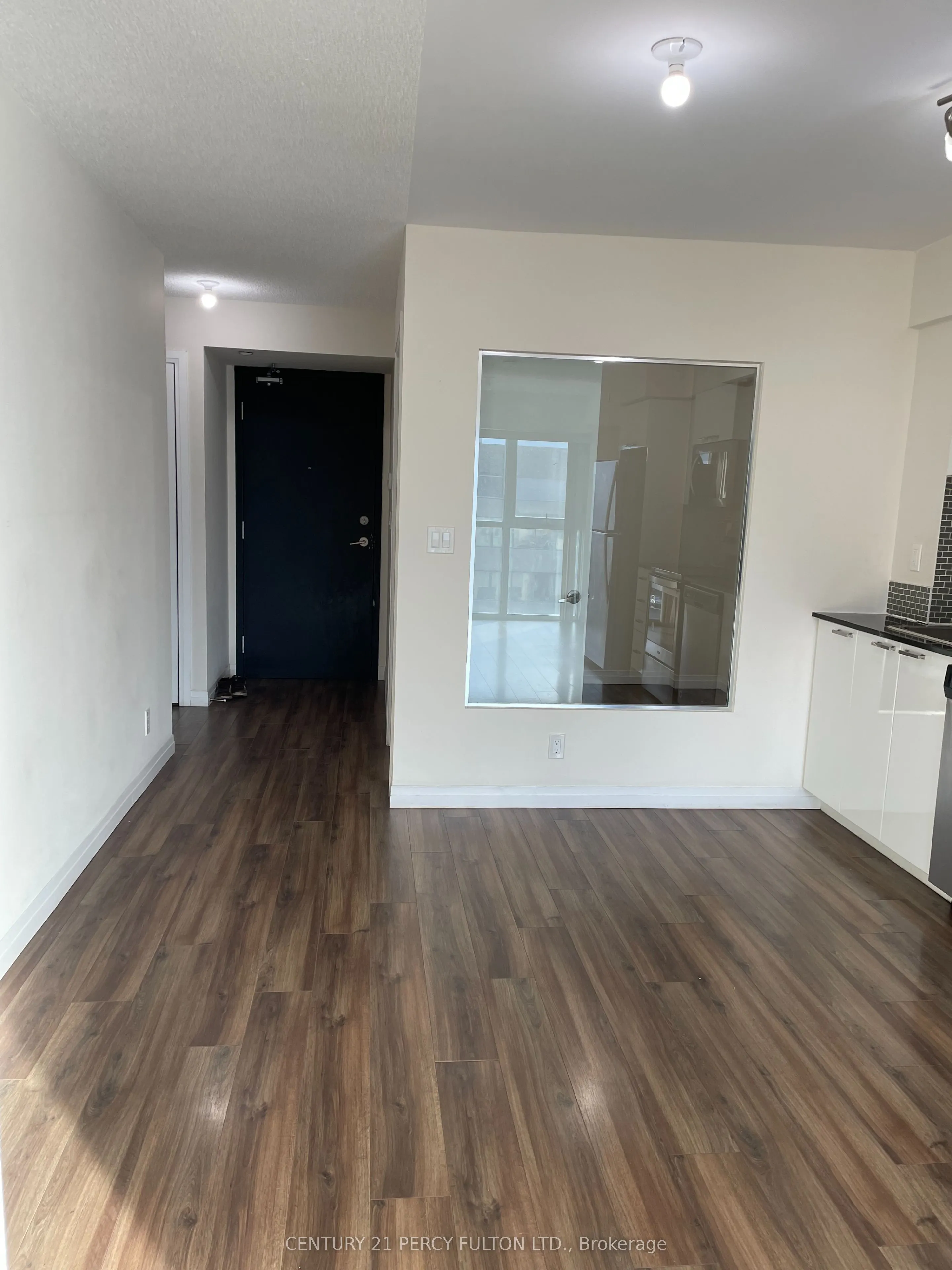 2150 Lawrence Avenue E, #606