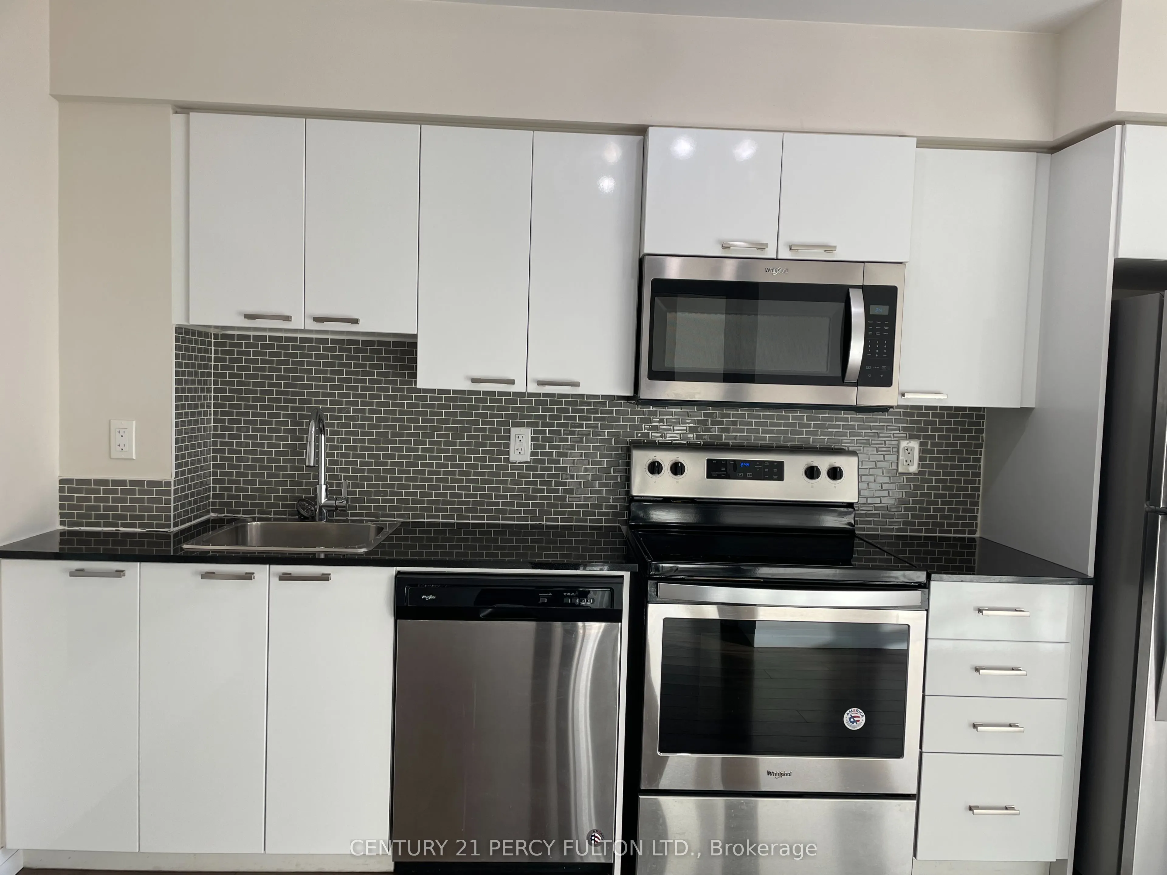 2150 Lawrence Avenue E, #606