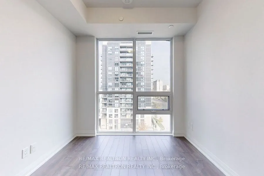 10 Meadowglen Place, #703