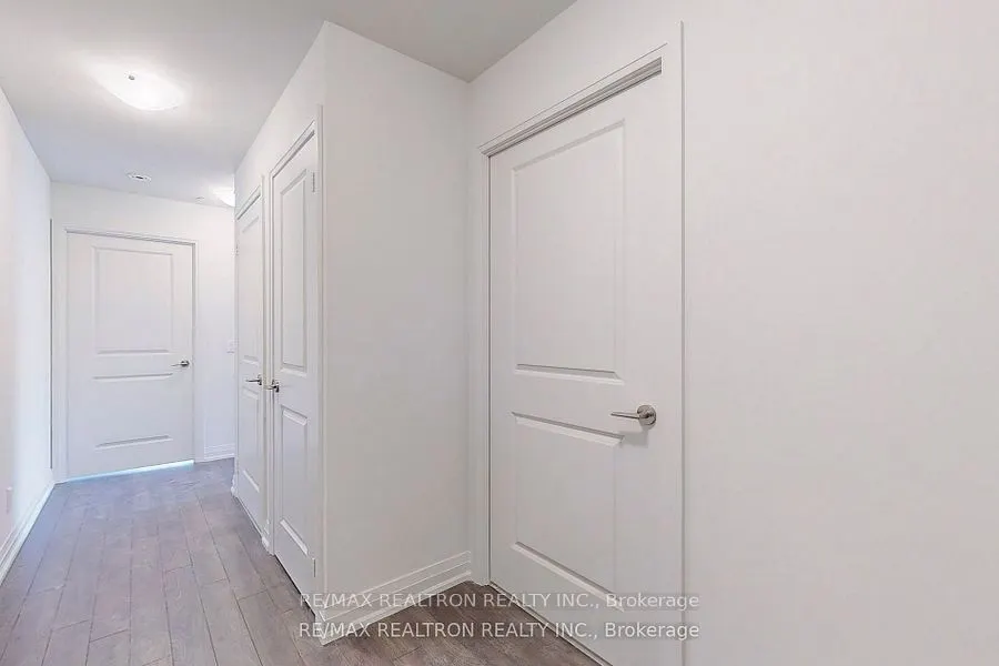 10 Meadowglen Place, #703