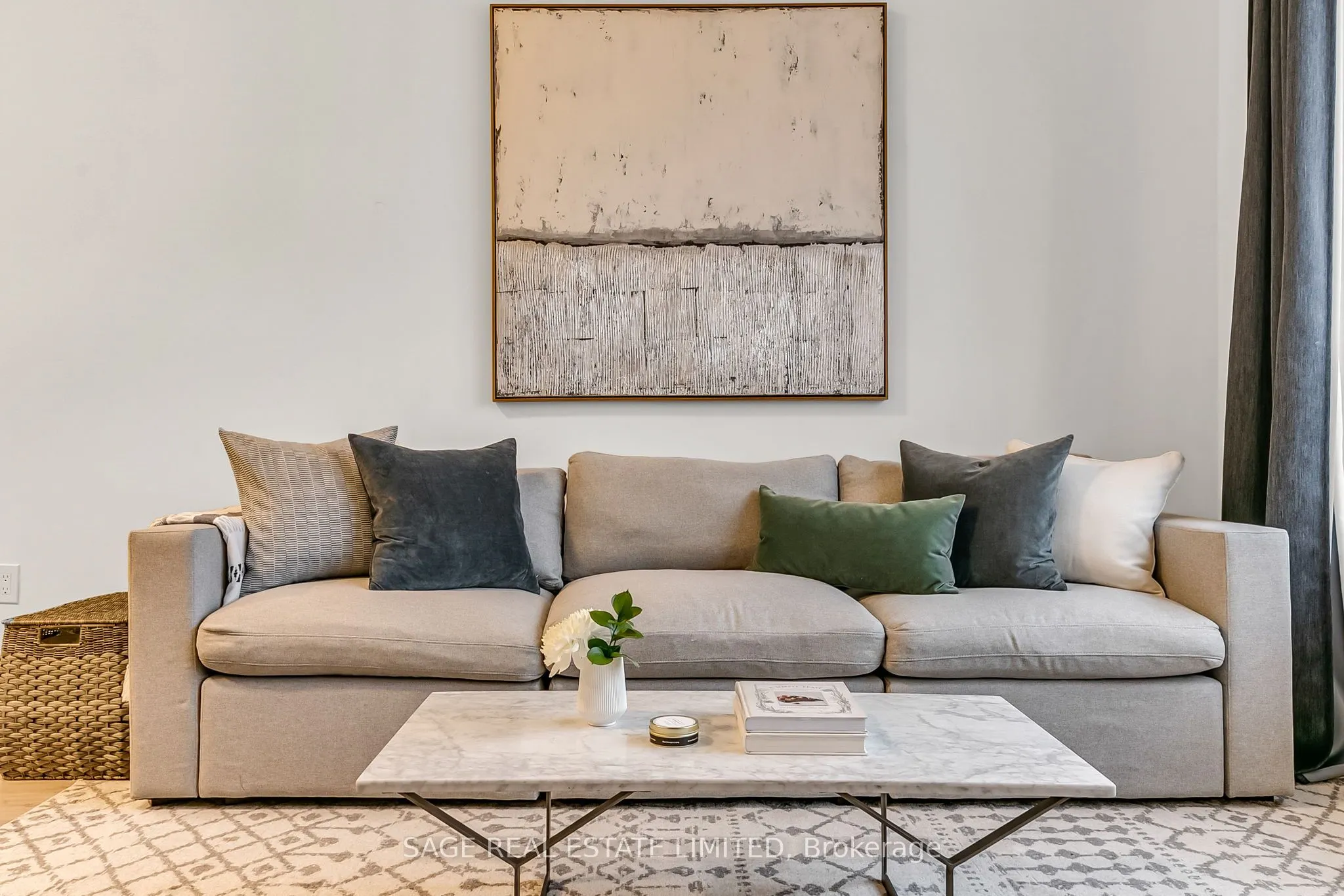 3686 St Clair Avenue E, #103