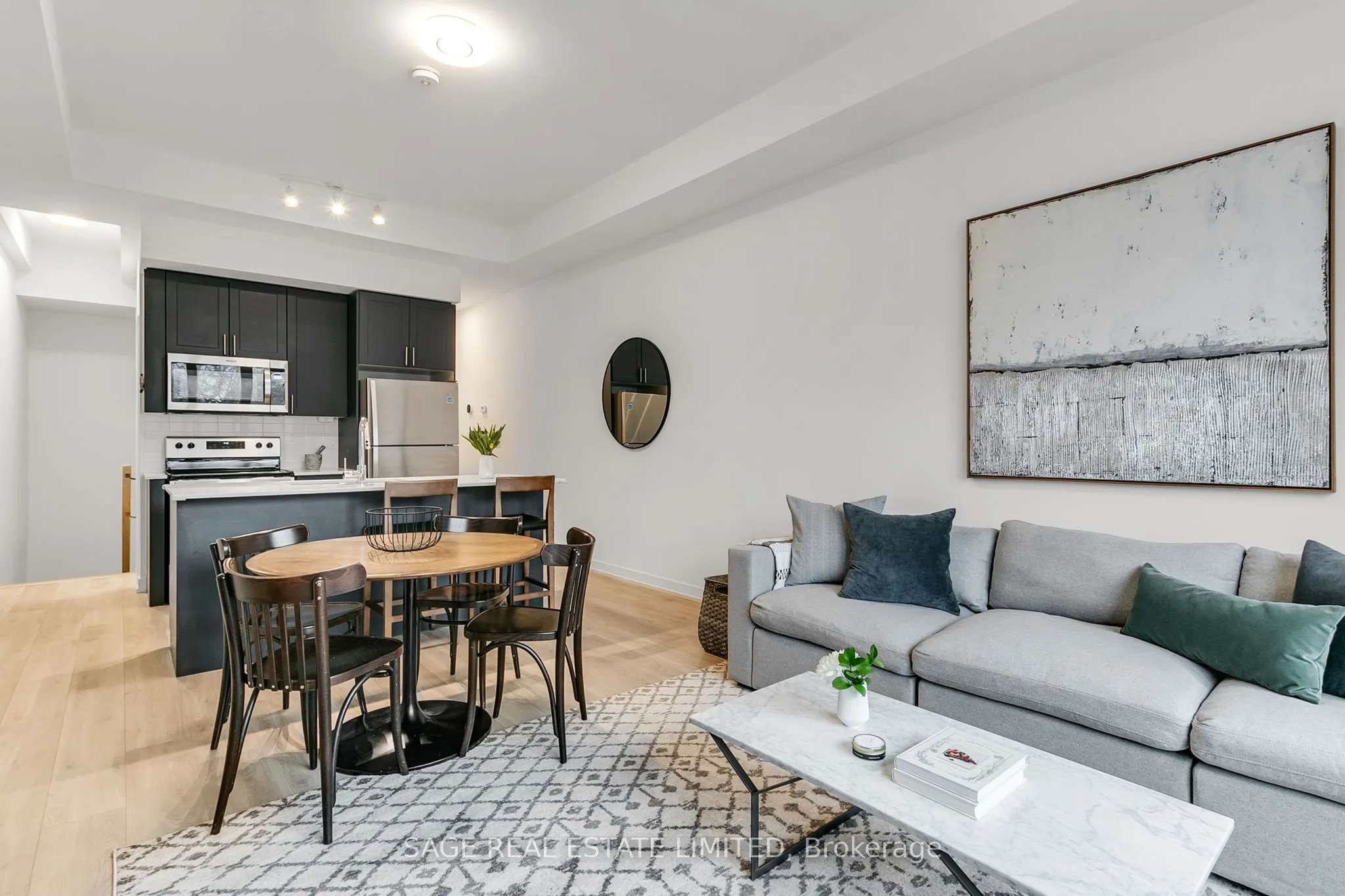 3686 St Clair Avenue E, #103