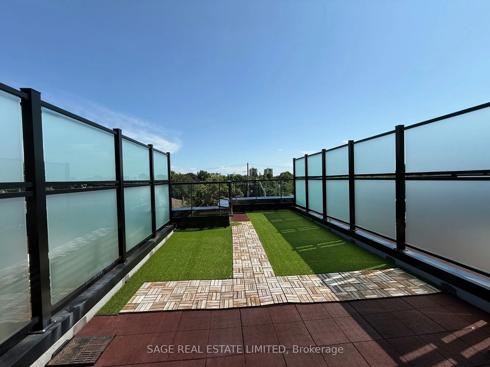 3686 St Clair Avenue E, #103