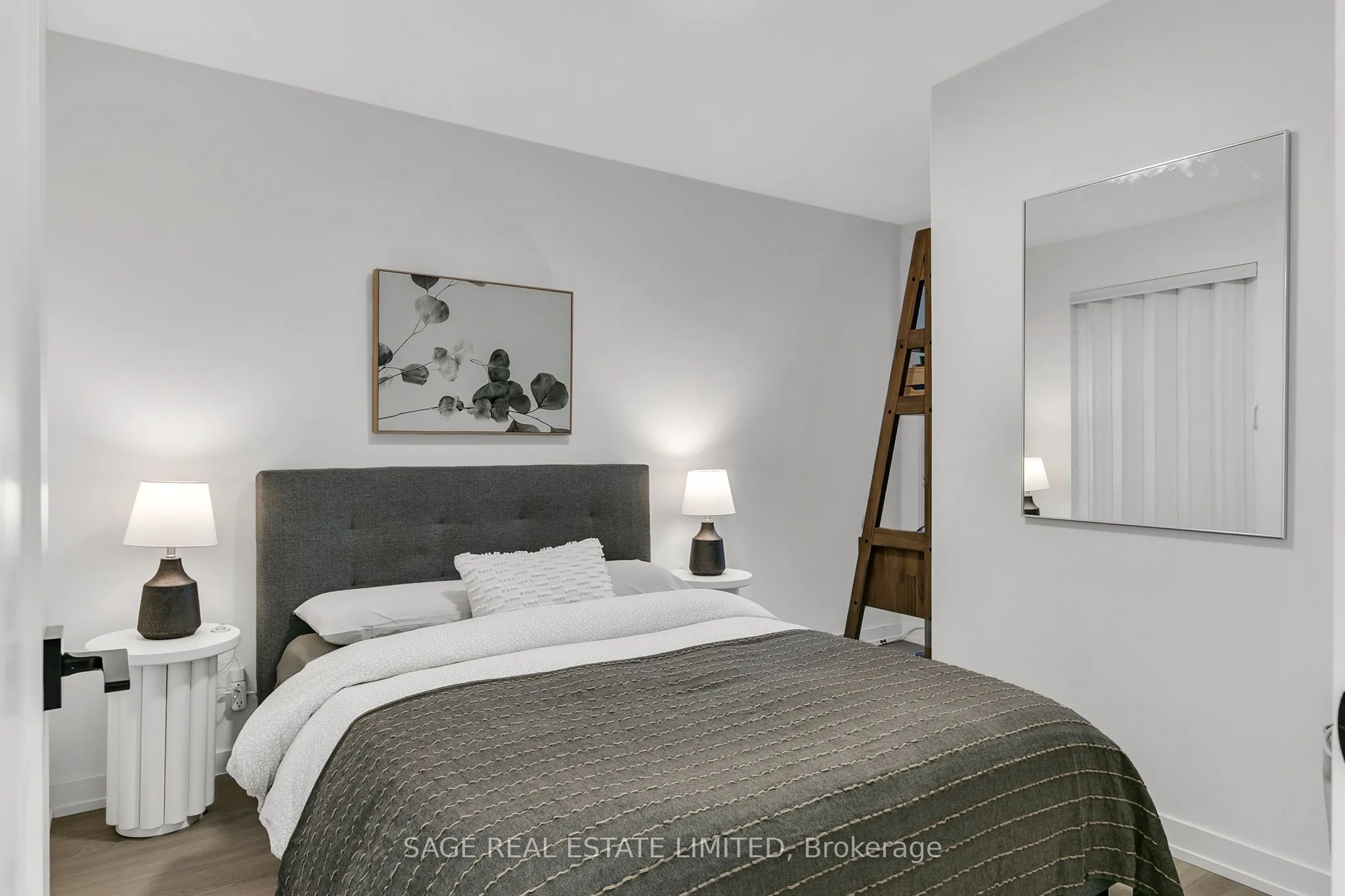 3686 St Clair Avenue E, #103