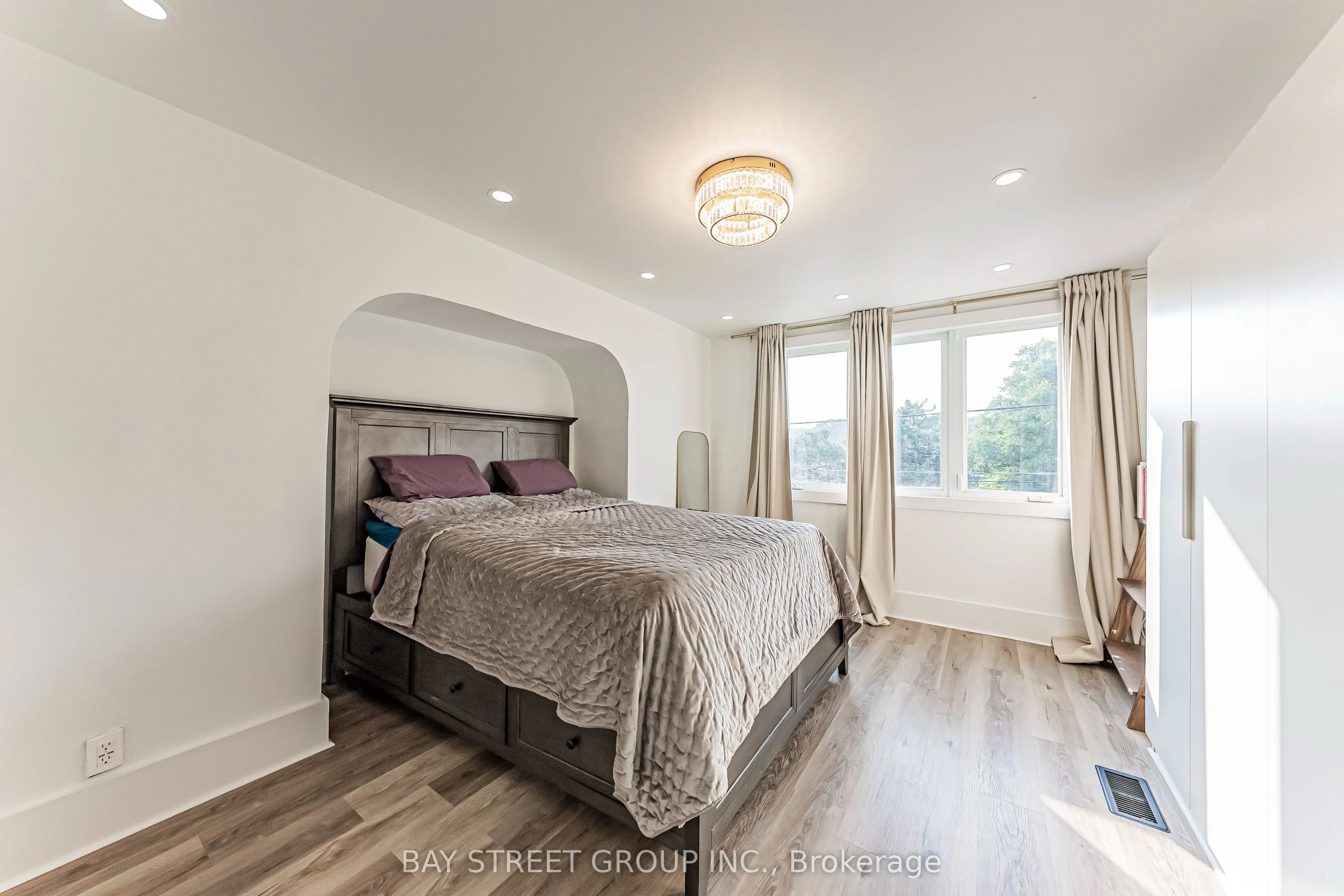 397 Kingston Road