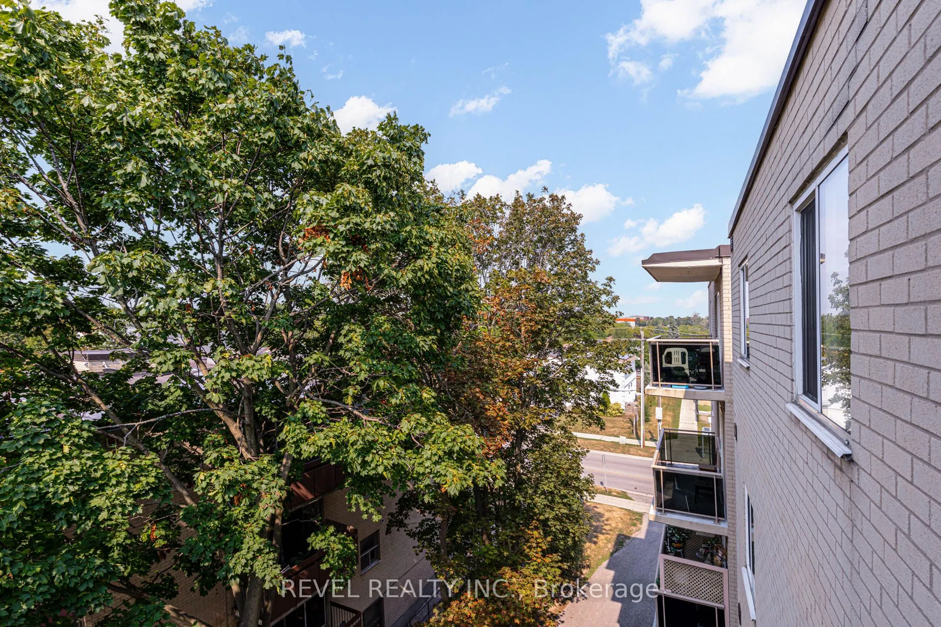936 Glen Street, #512