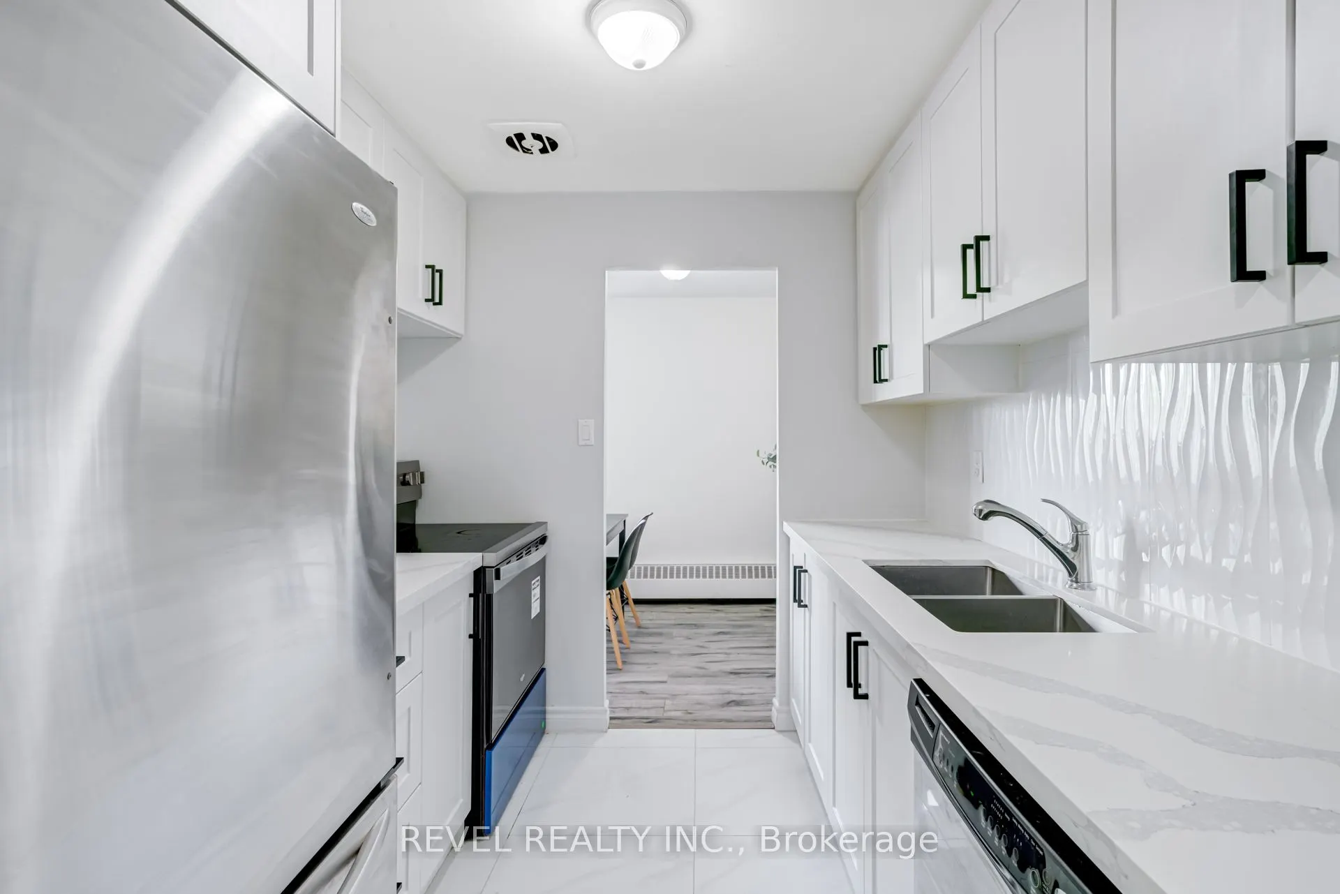 936 Glen Street, #512