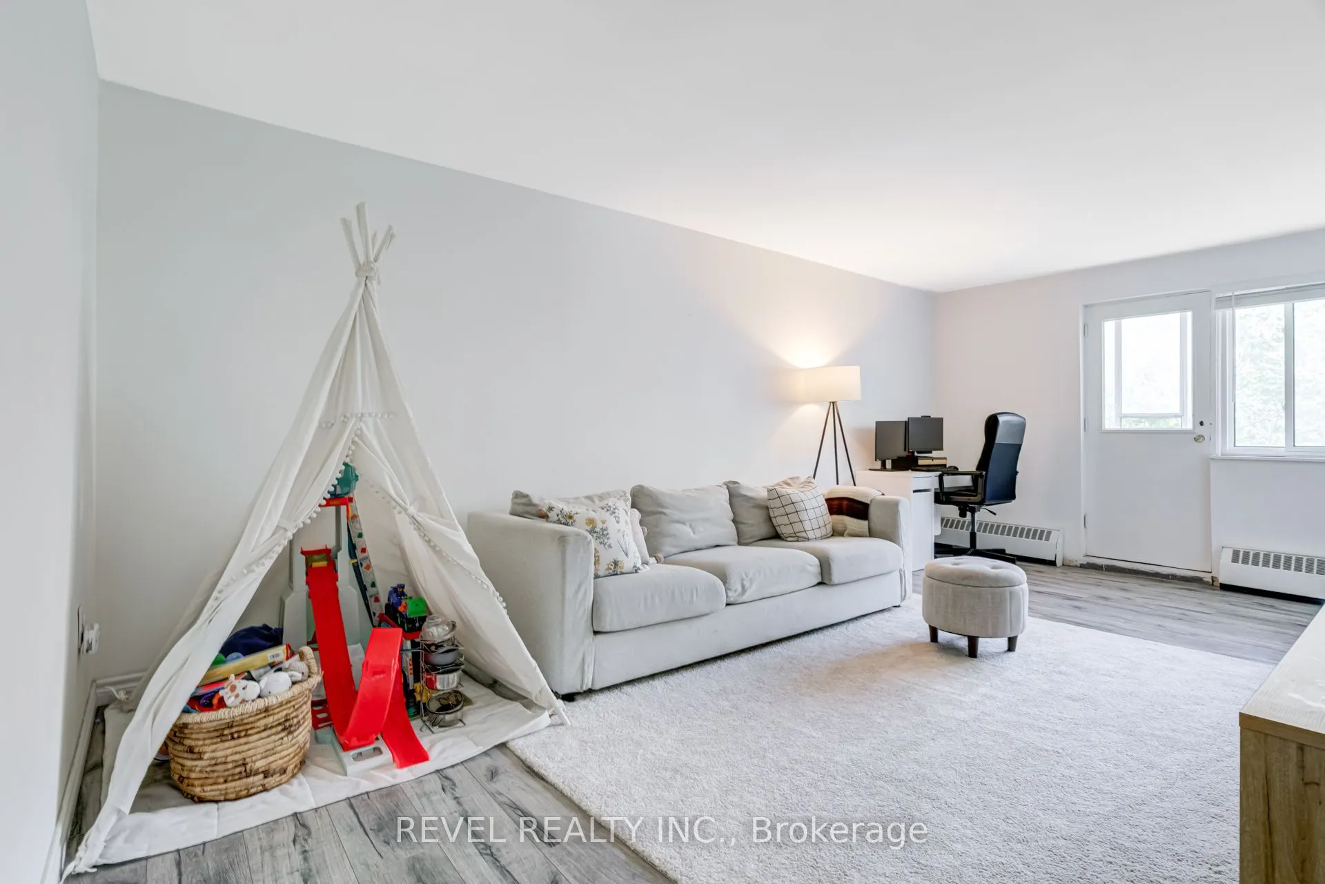 936 Glen Street, #512