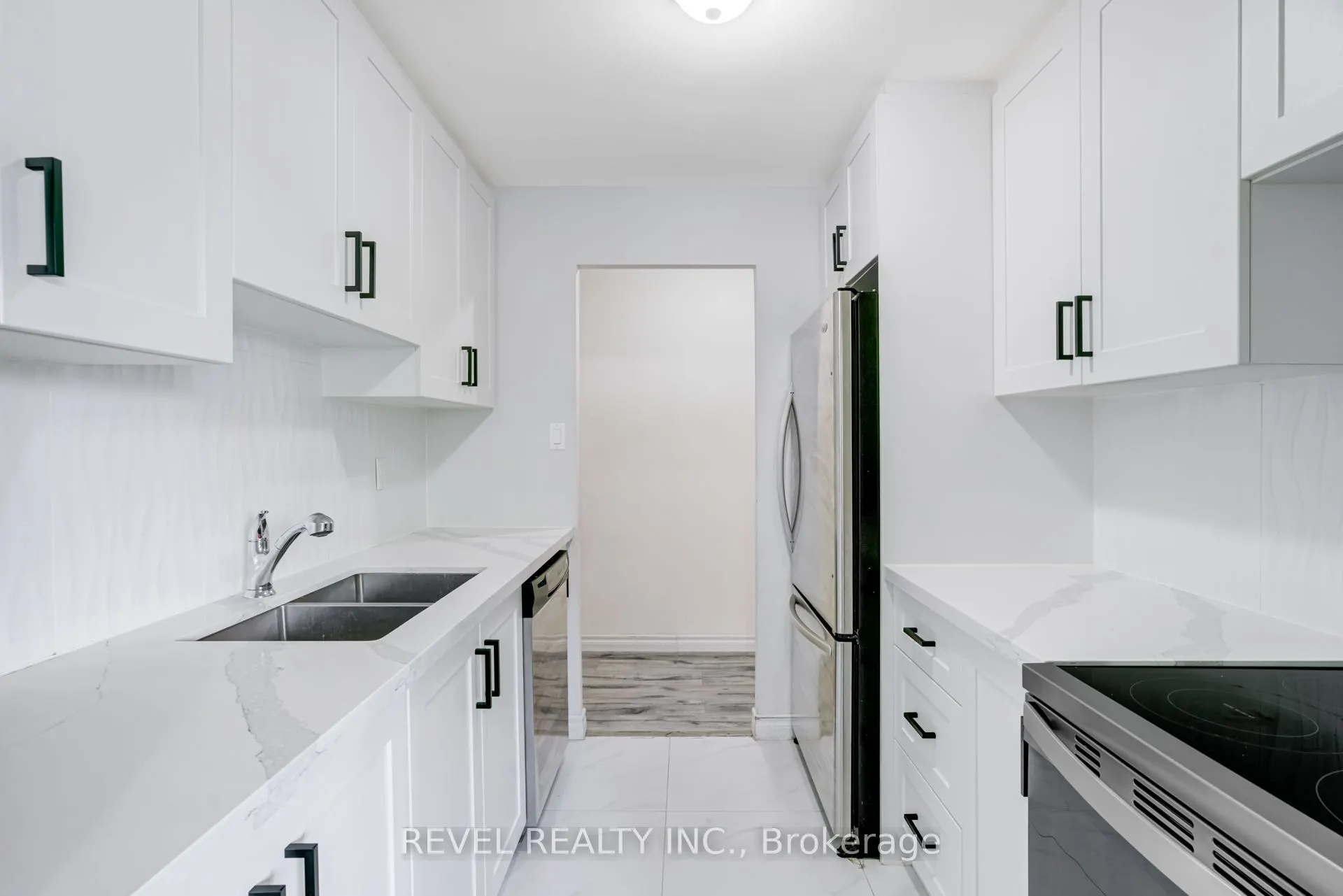 936 Glen Street, #512