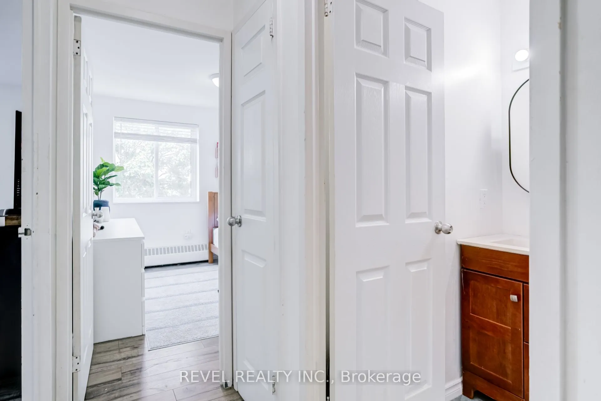 936 Glen Street, #512