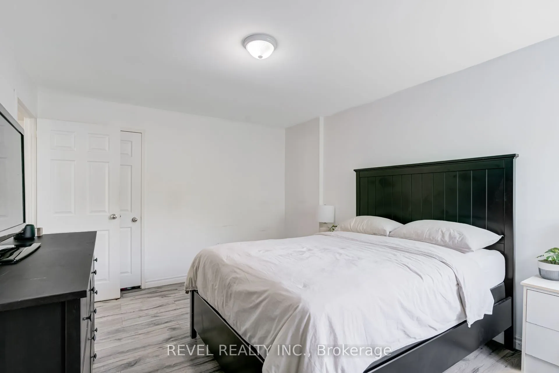 936 Glen Street, #512