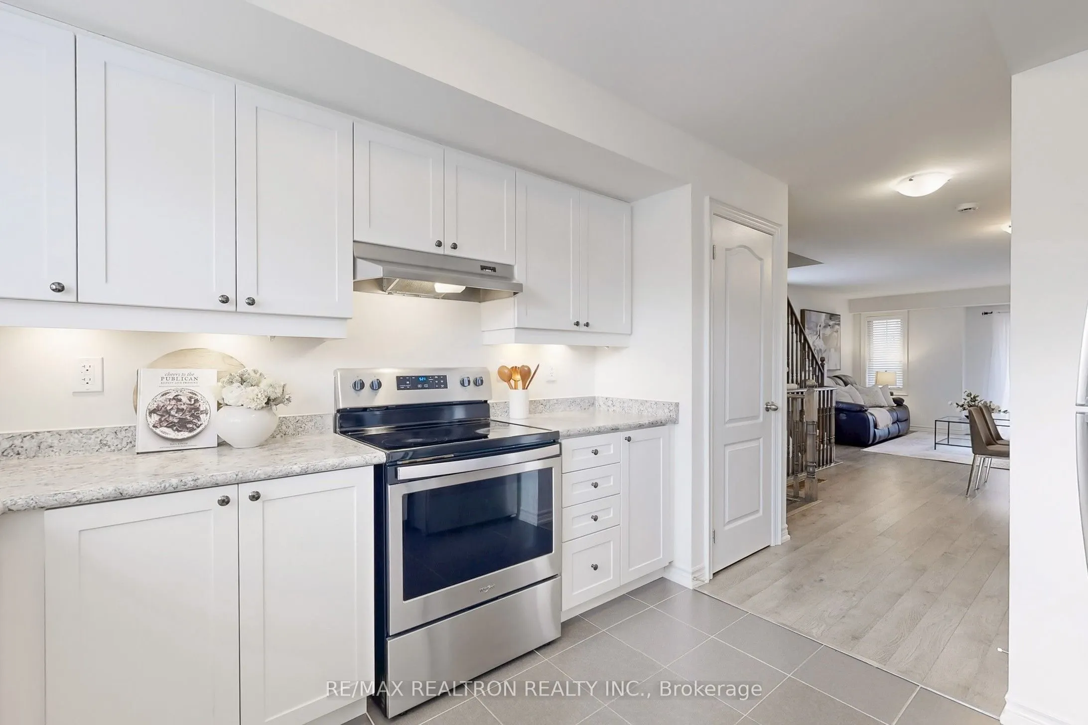 2472 Rosedrop Path, #215