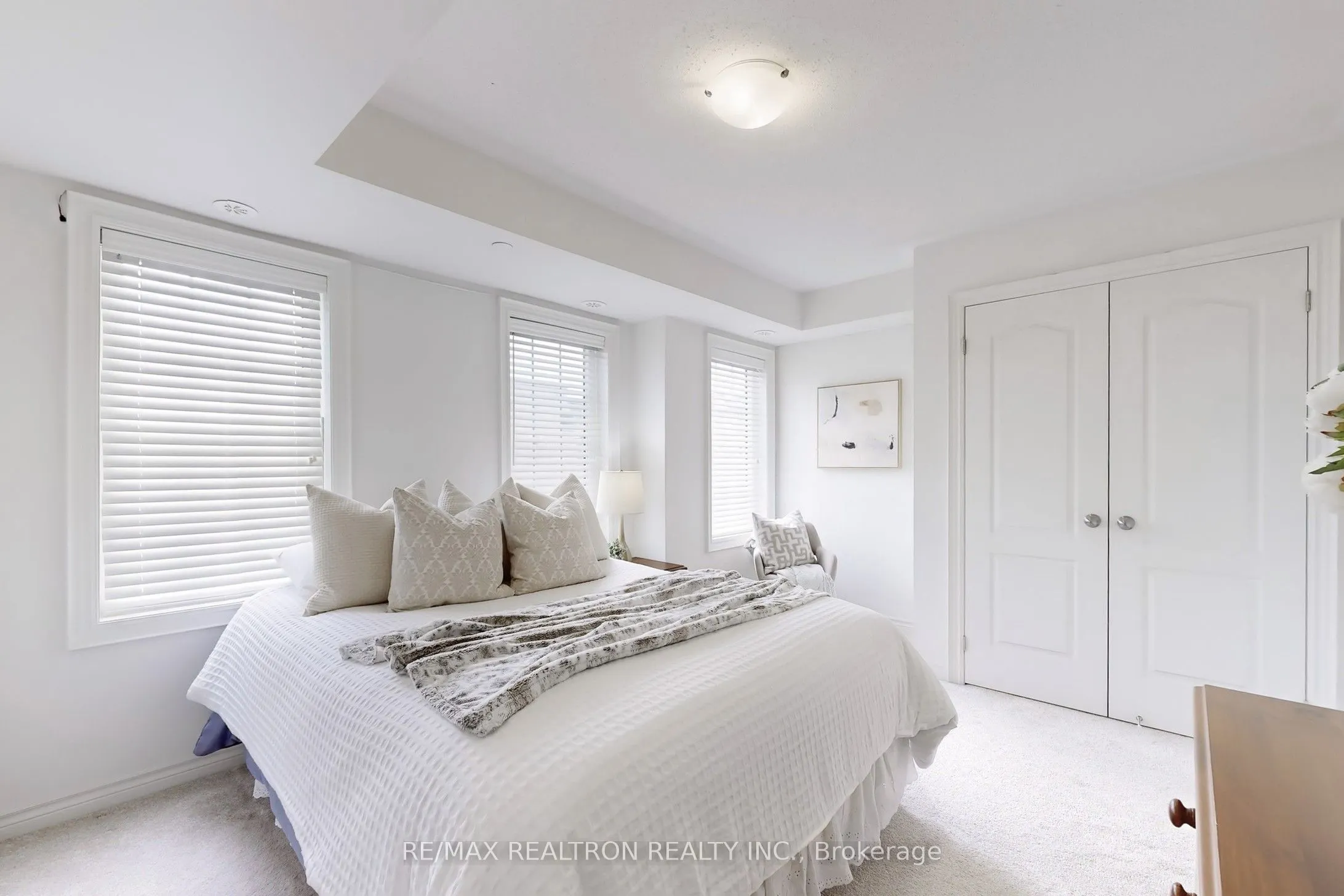 2472 Rosedrop Path, #215