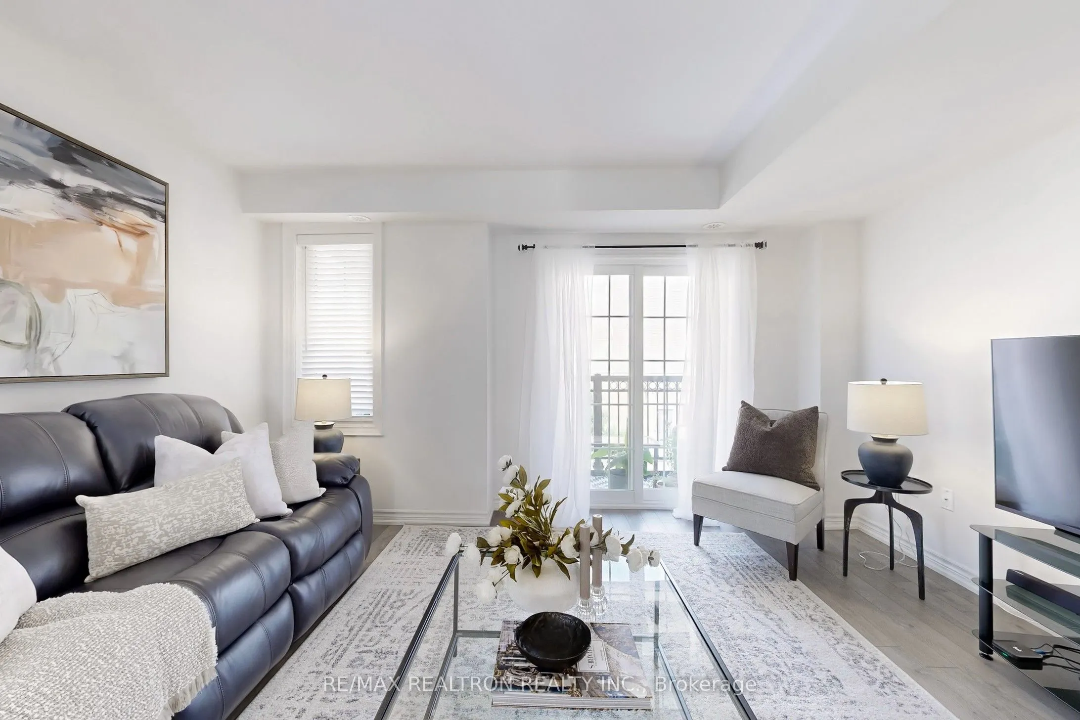 2472 Rosedrop Path, #215