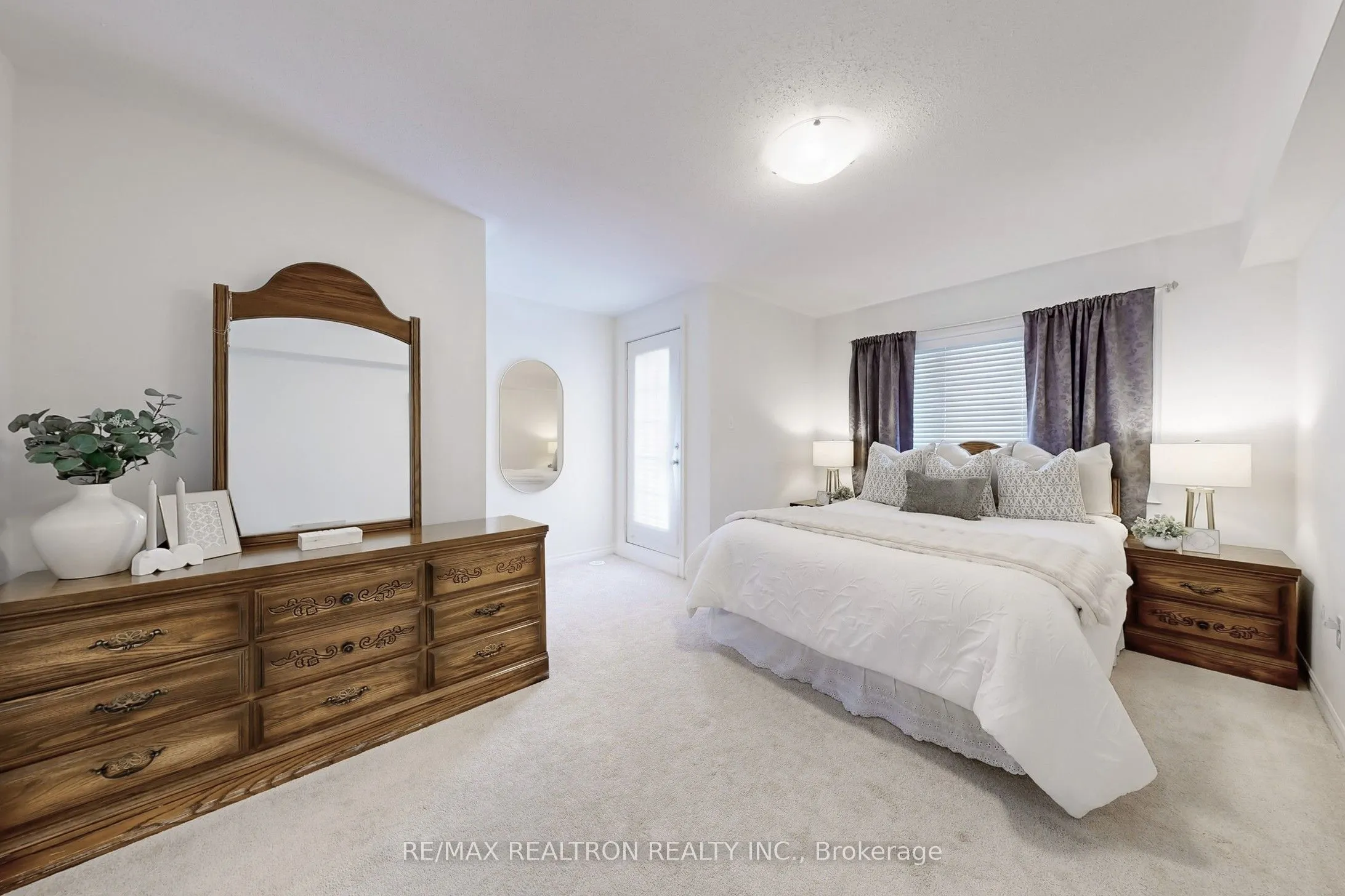 2472 Rosedrop Path, #215