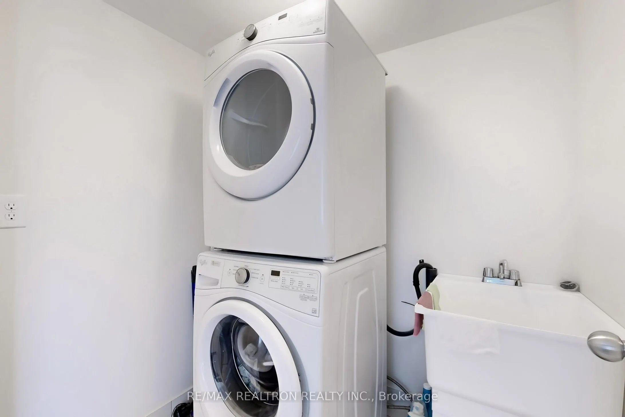 2472 Rosedrop Path, #215
