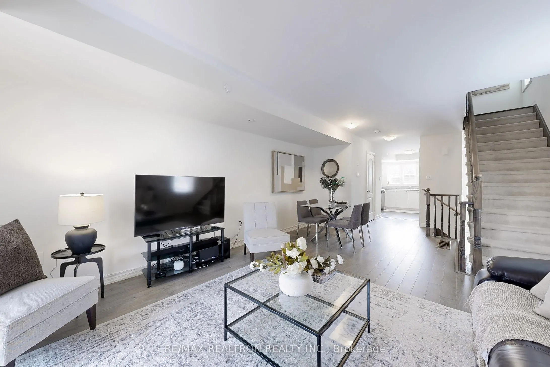 2472 Rosedrop Path, #215