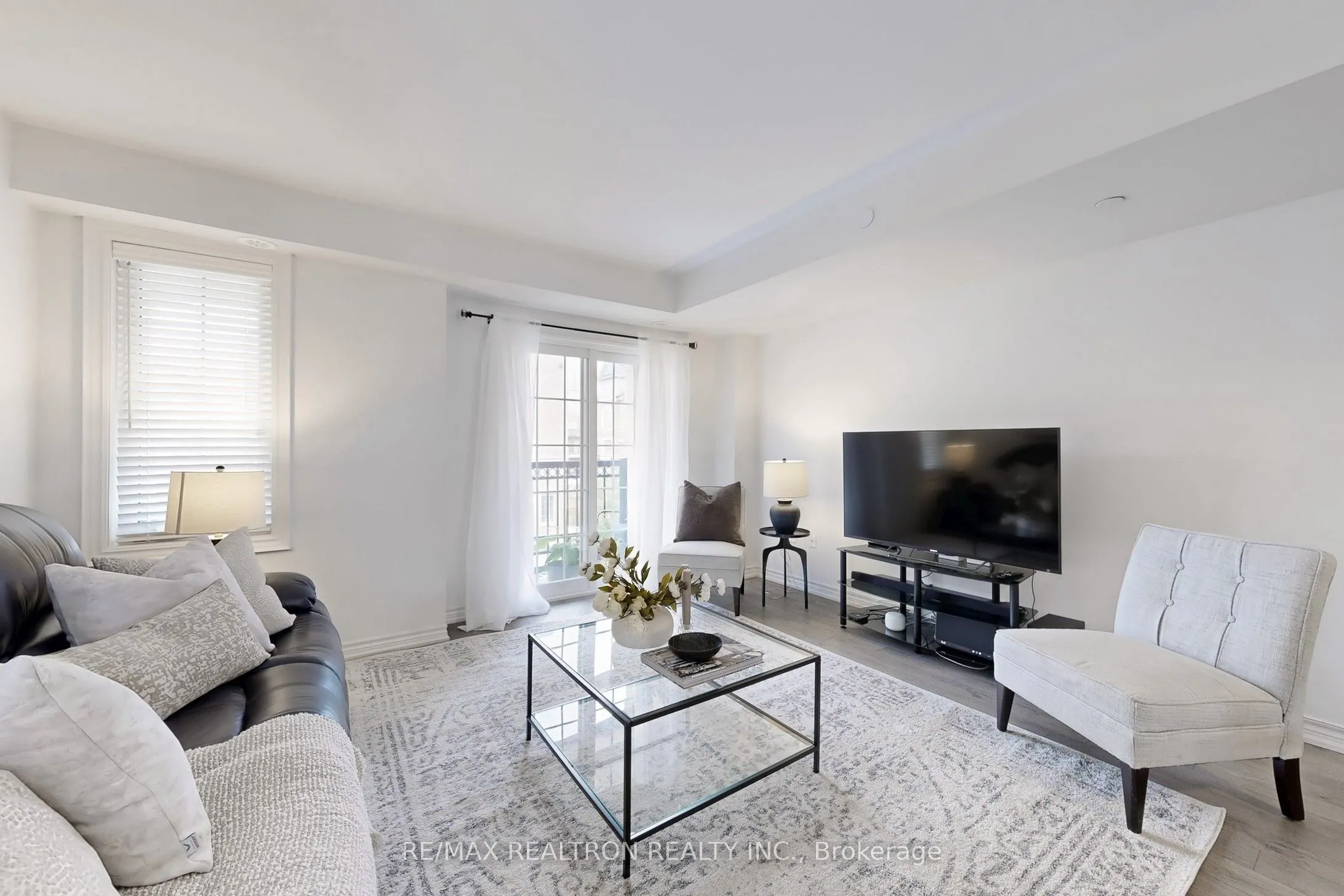 2472 Rosedrop Path, #215