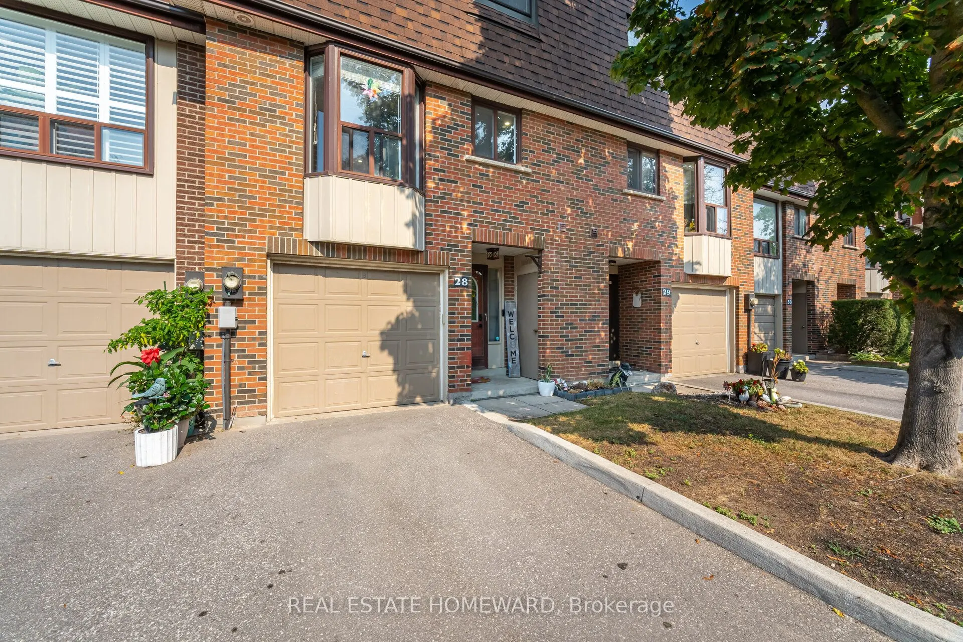 229 Jeffery Street, #28