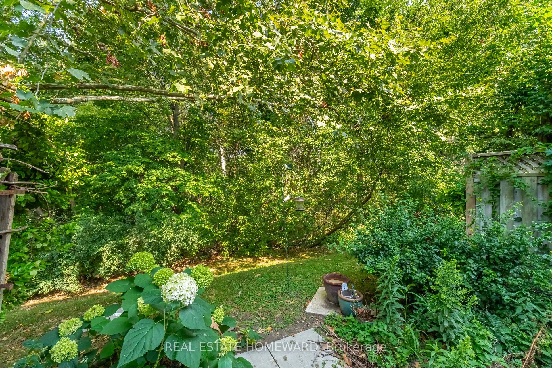 229 Jeffery Street, #28