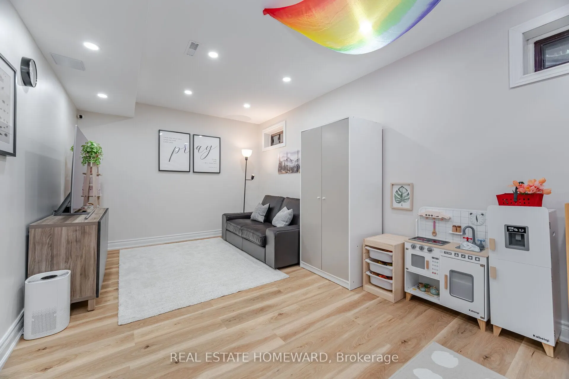 229 Jeffery Street, #28