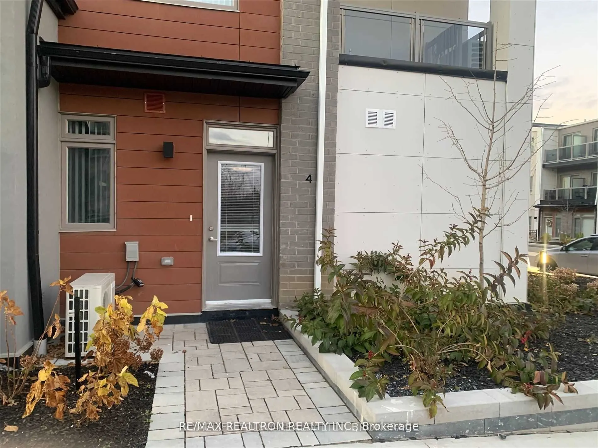 50 Orchid Place Drive, #4