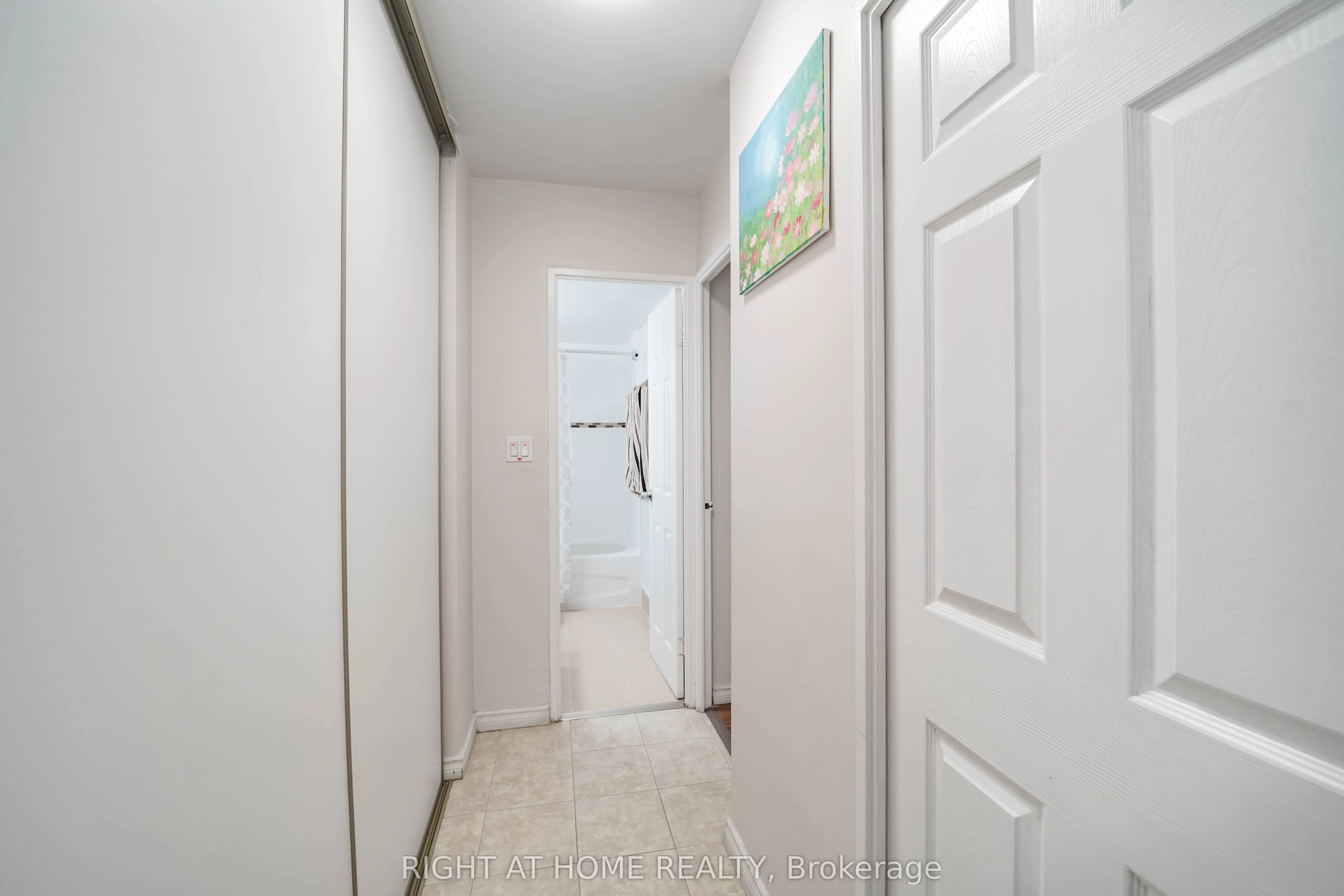 1 Massey Square, #1611
