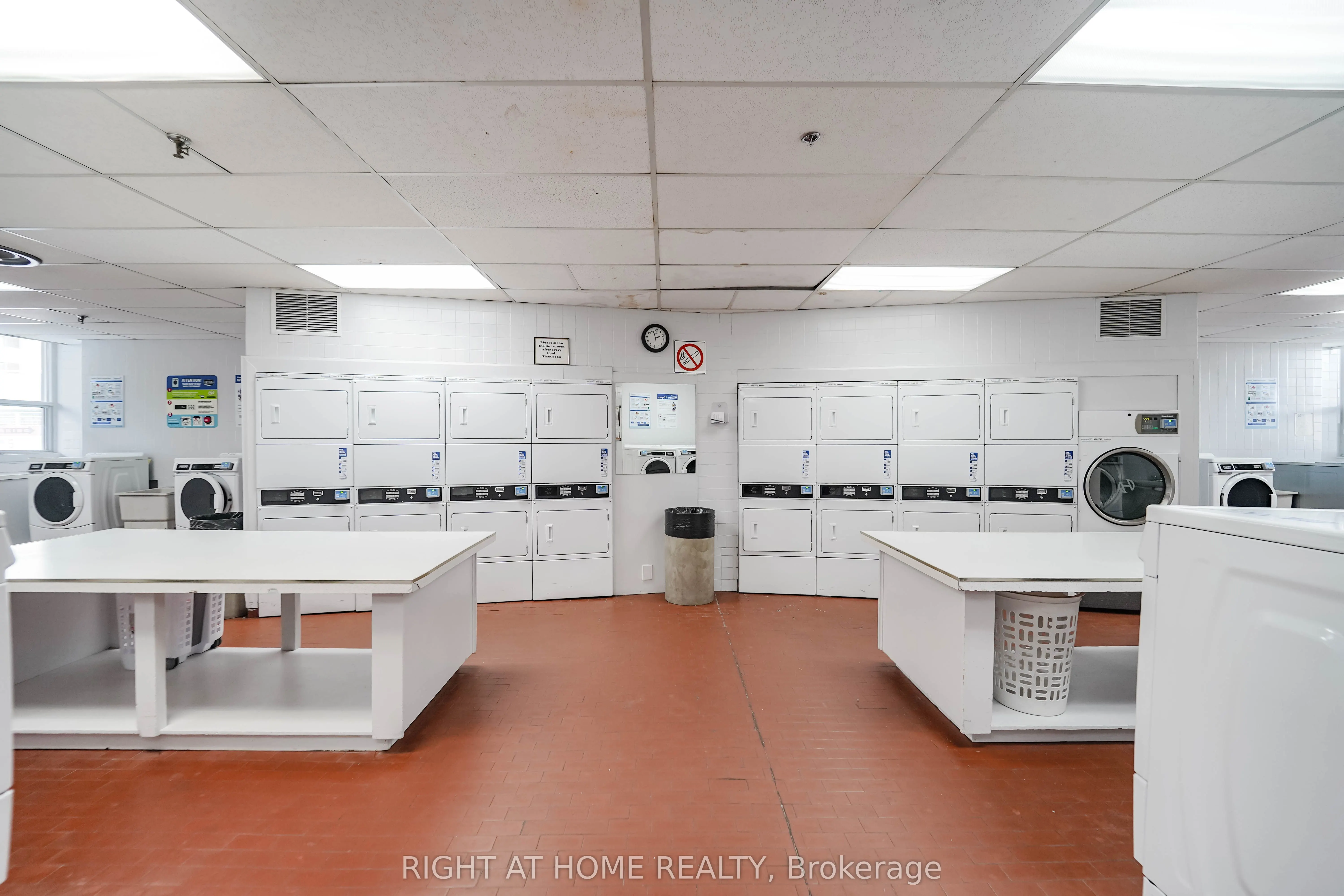 1 Massey Square, #1611